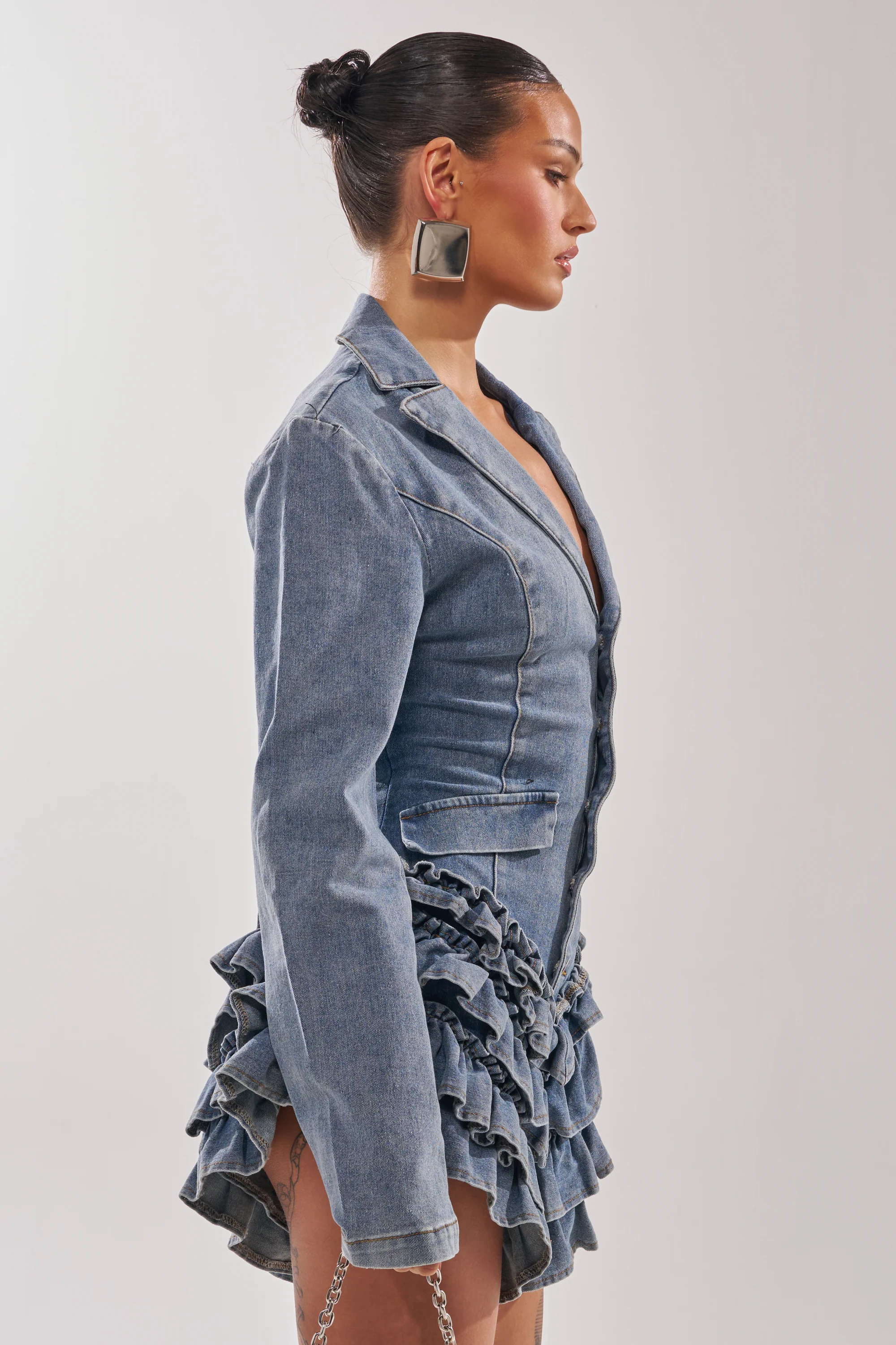 STRICTLY BUSINESS ROMPER IN LIGHT BLUE DENIM - Image 4
