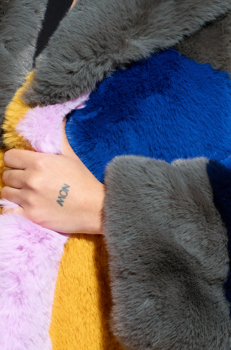 STUDIO 24 FAUX FUR COAT - Image 5