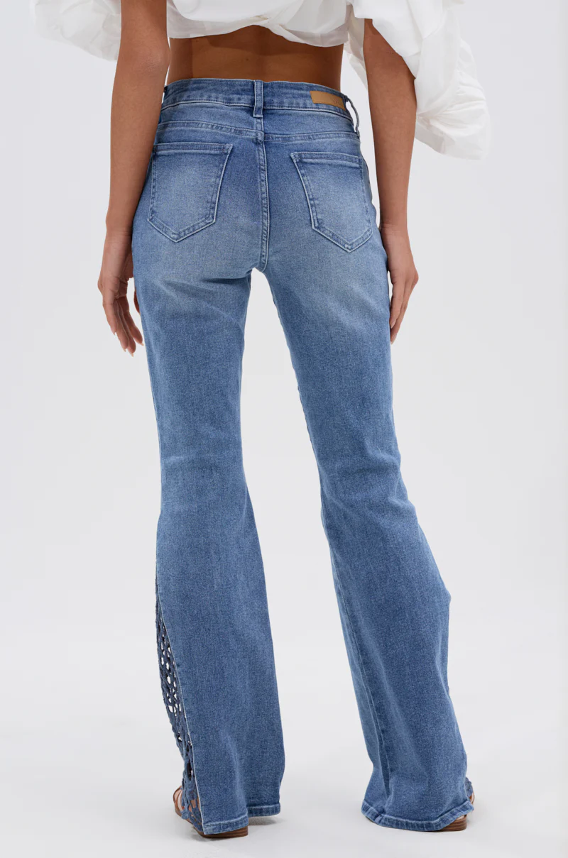 SUMMER DAYS RELAXED DENIM WITH EYELET OPENING - Image 4