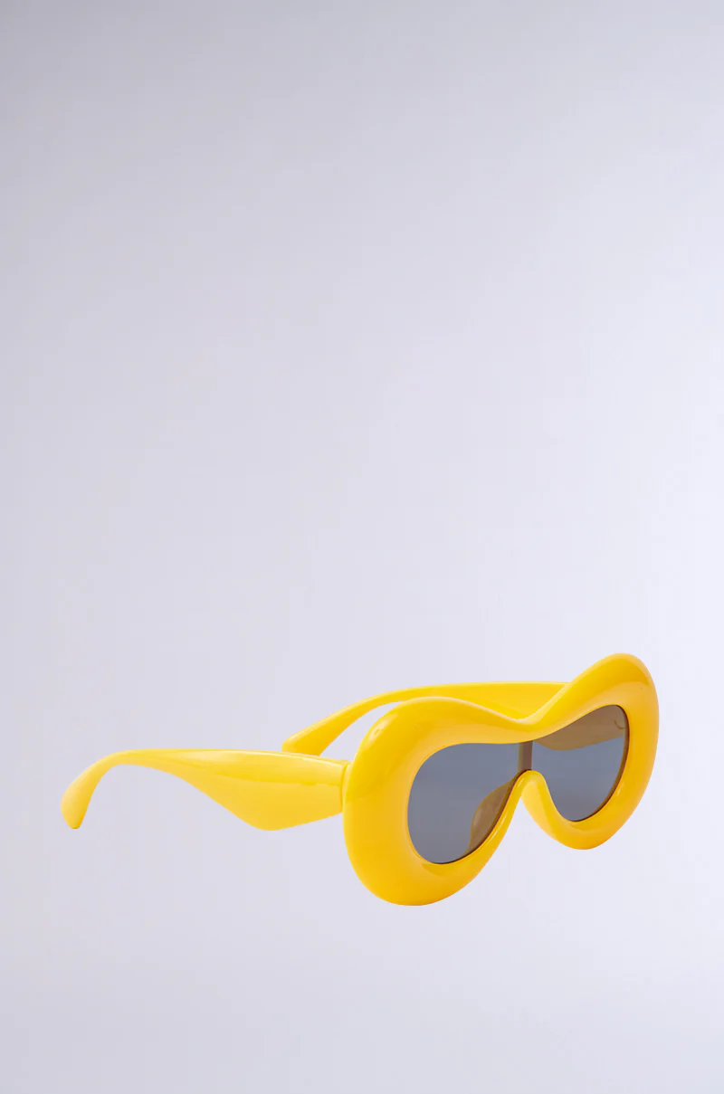 LITTLE BIT OF ZEST YELLOW SUNGLASSES - Image 4