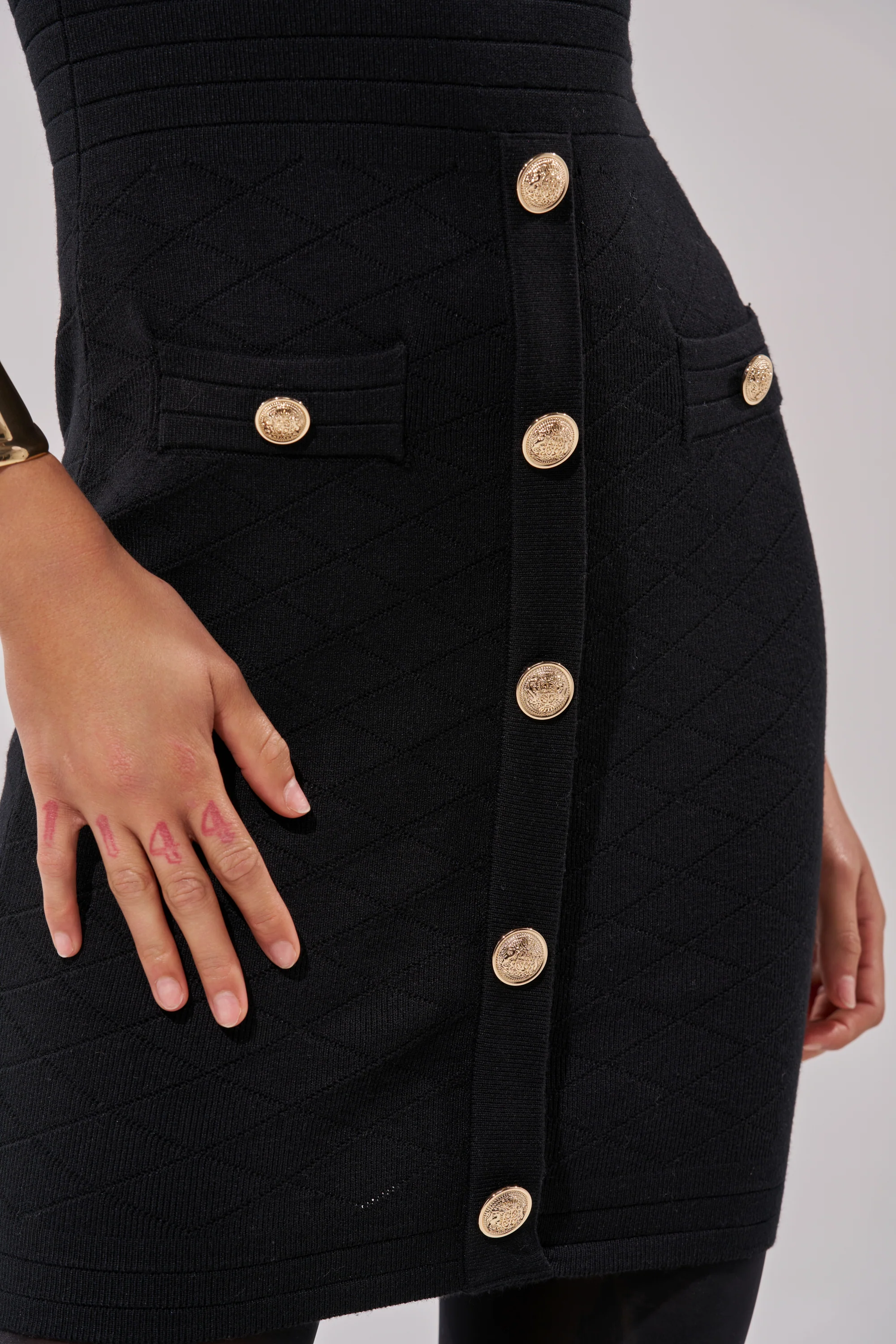 SUSIE SLEEVELESS MINI DRESS IN BLACK - Image 8