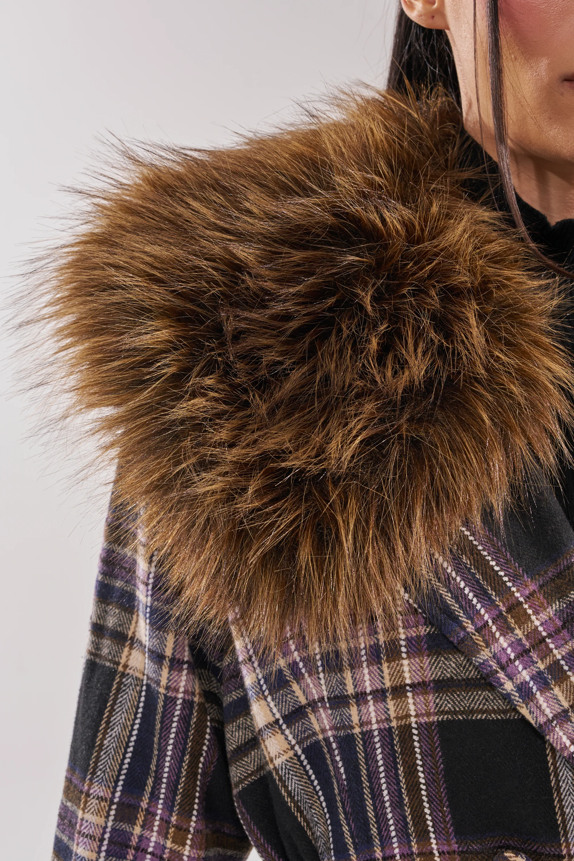 SWEPT UP FUR TRIM TRENCH - Image 10