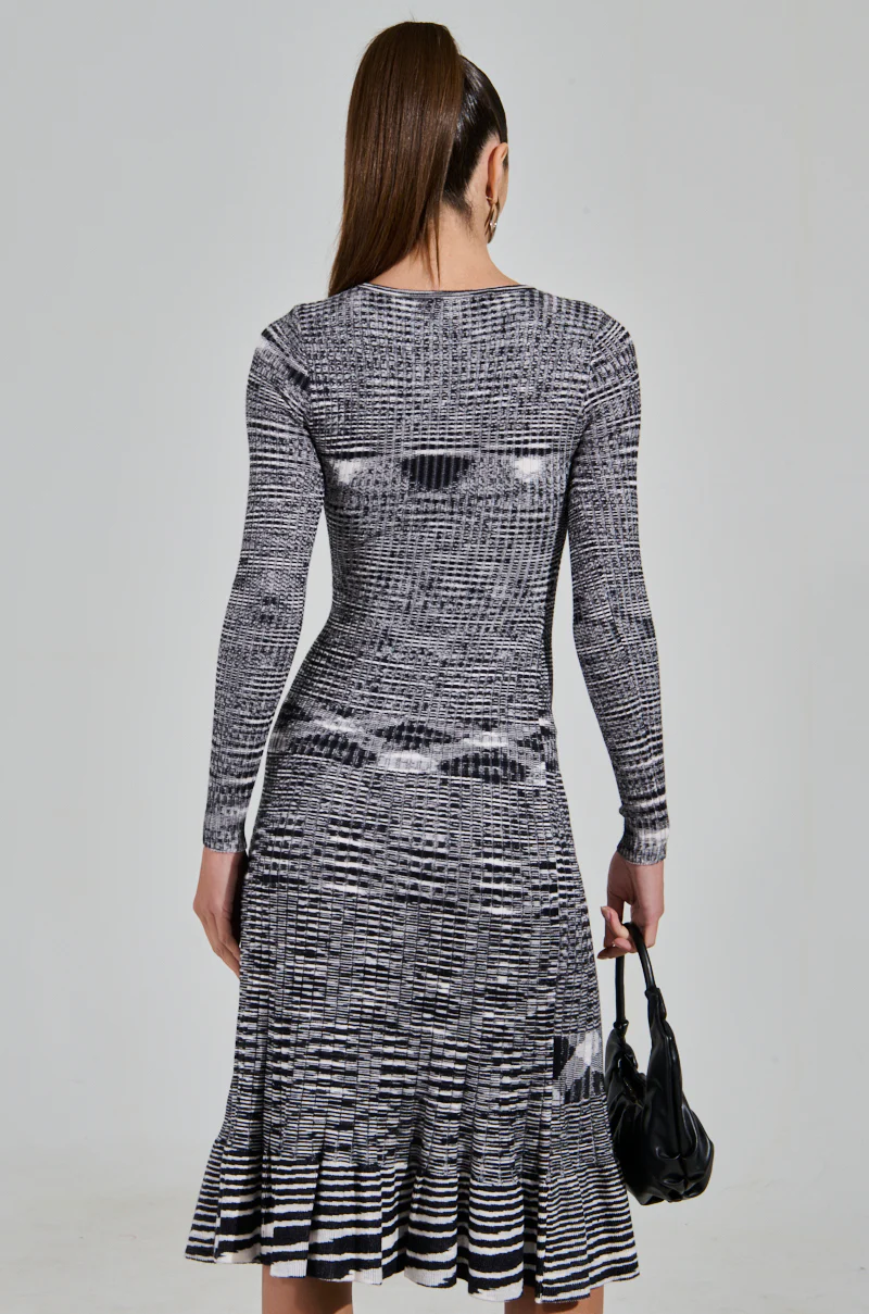 SWERVIN KNIT MAXI DRESS - Image 5