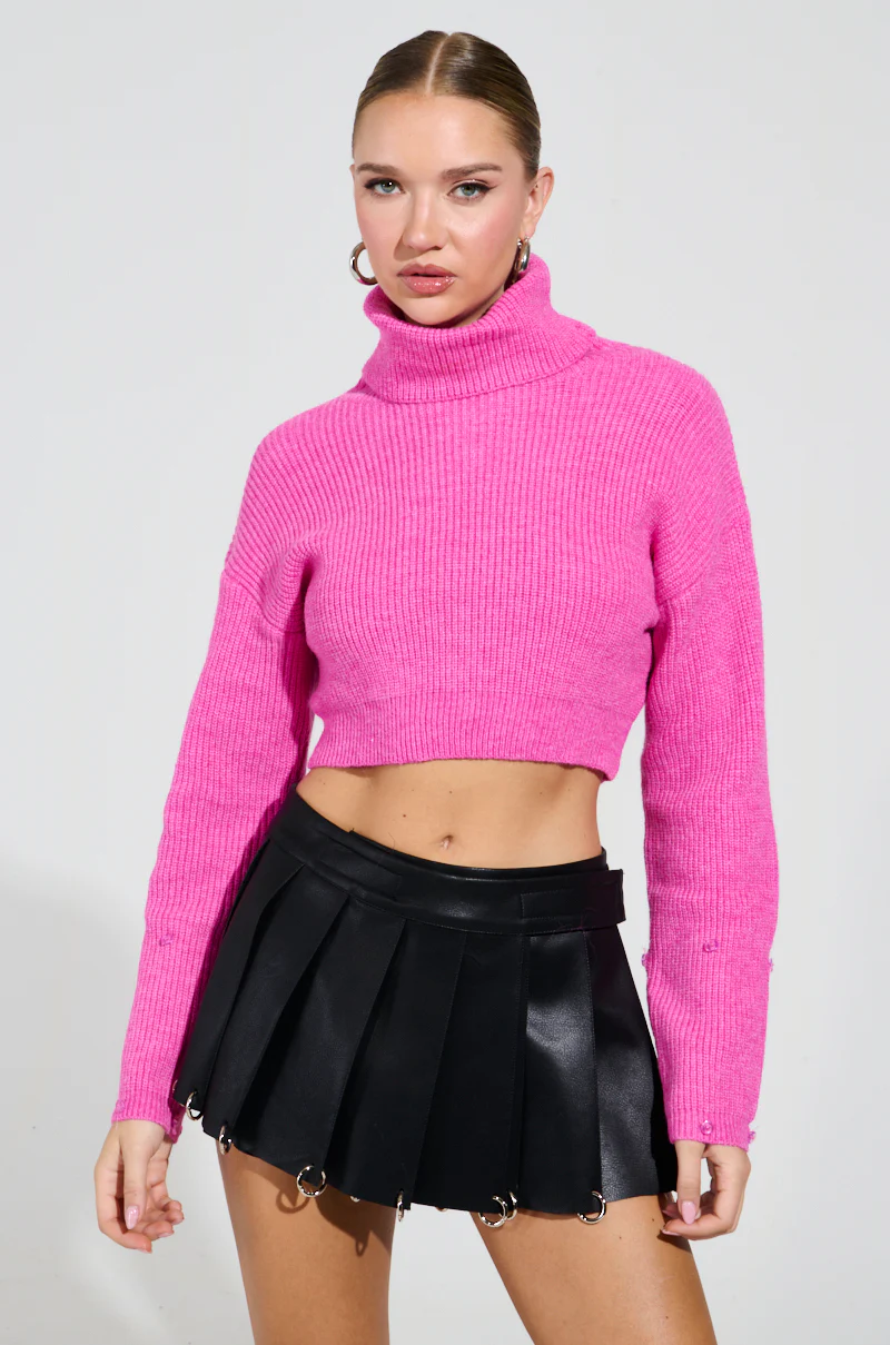 SYDNEY FUR CUFF CROPPED SWEATER IN HOT PINK - Image 5