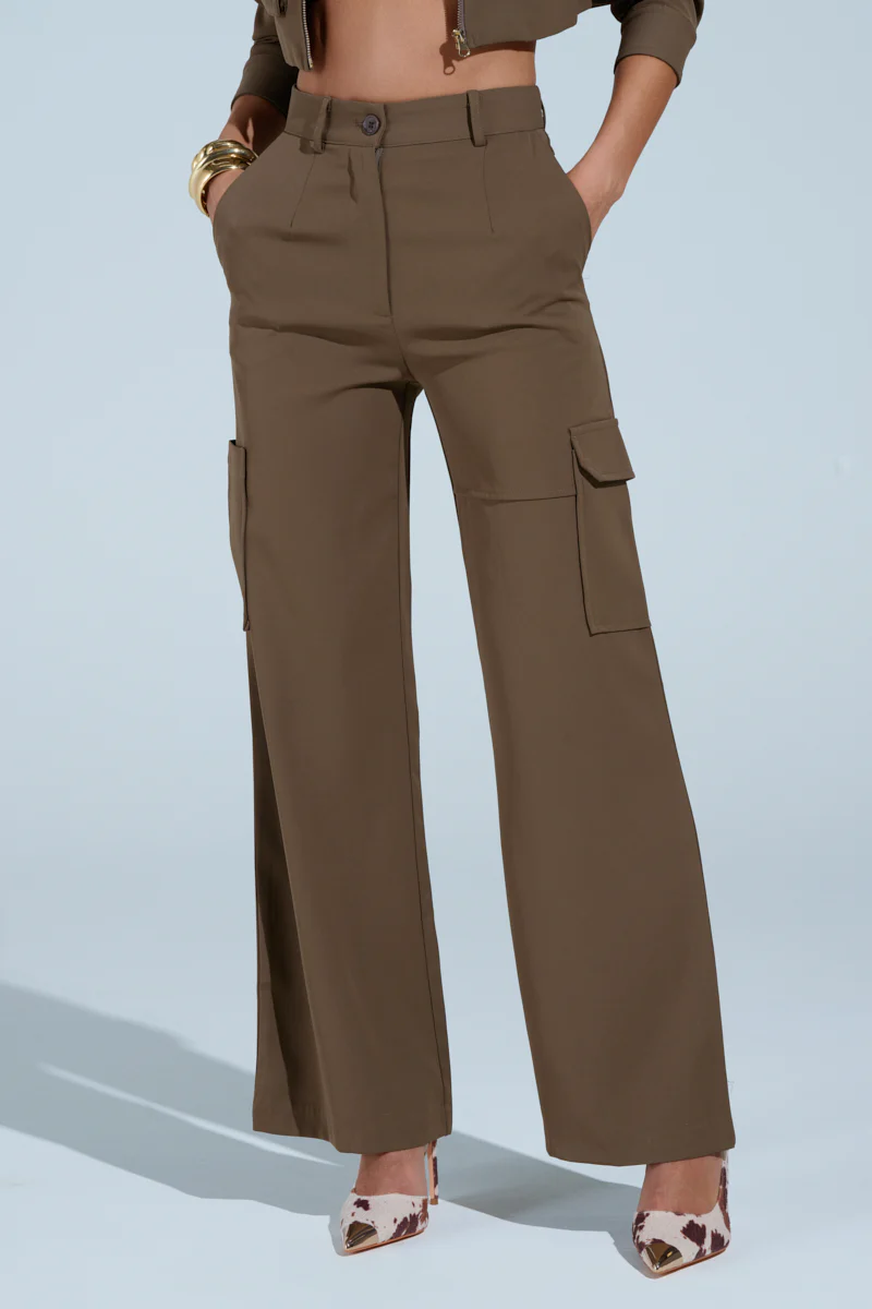 TAKE IT EASY CARGO PANT IN TAUPE - Image 2