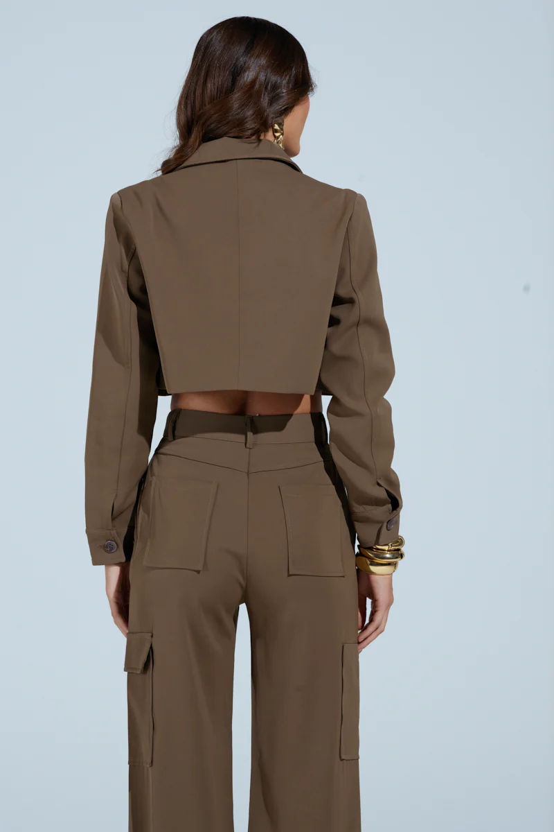 TAKE IT EASY CARGO BOMBER IN TAUPE - Image 6