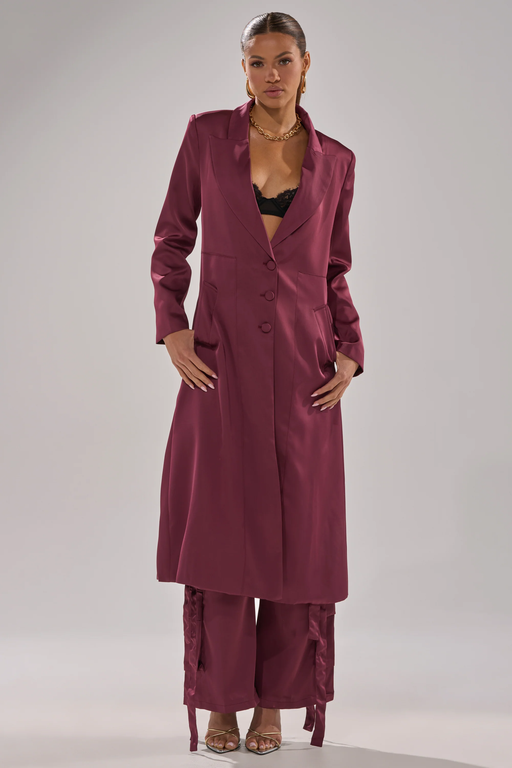 TAKE ME EVERYWHERE SATIN TRENCH IN BURGUNDY - Image 5