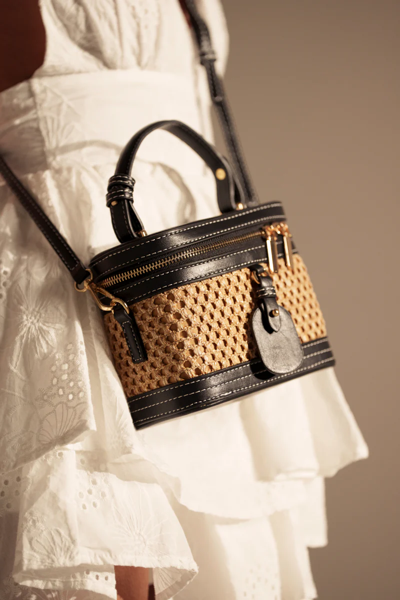 TAKE ME OUT WICKER PURSE - Image 2