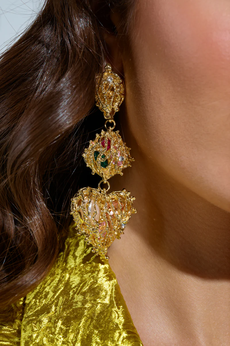 TAKE MY HEART DROP EARRING - Image 2