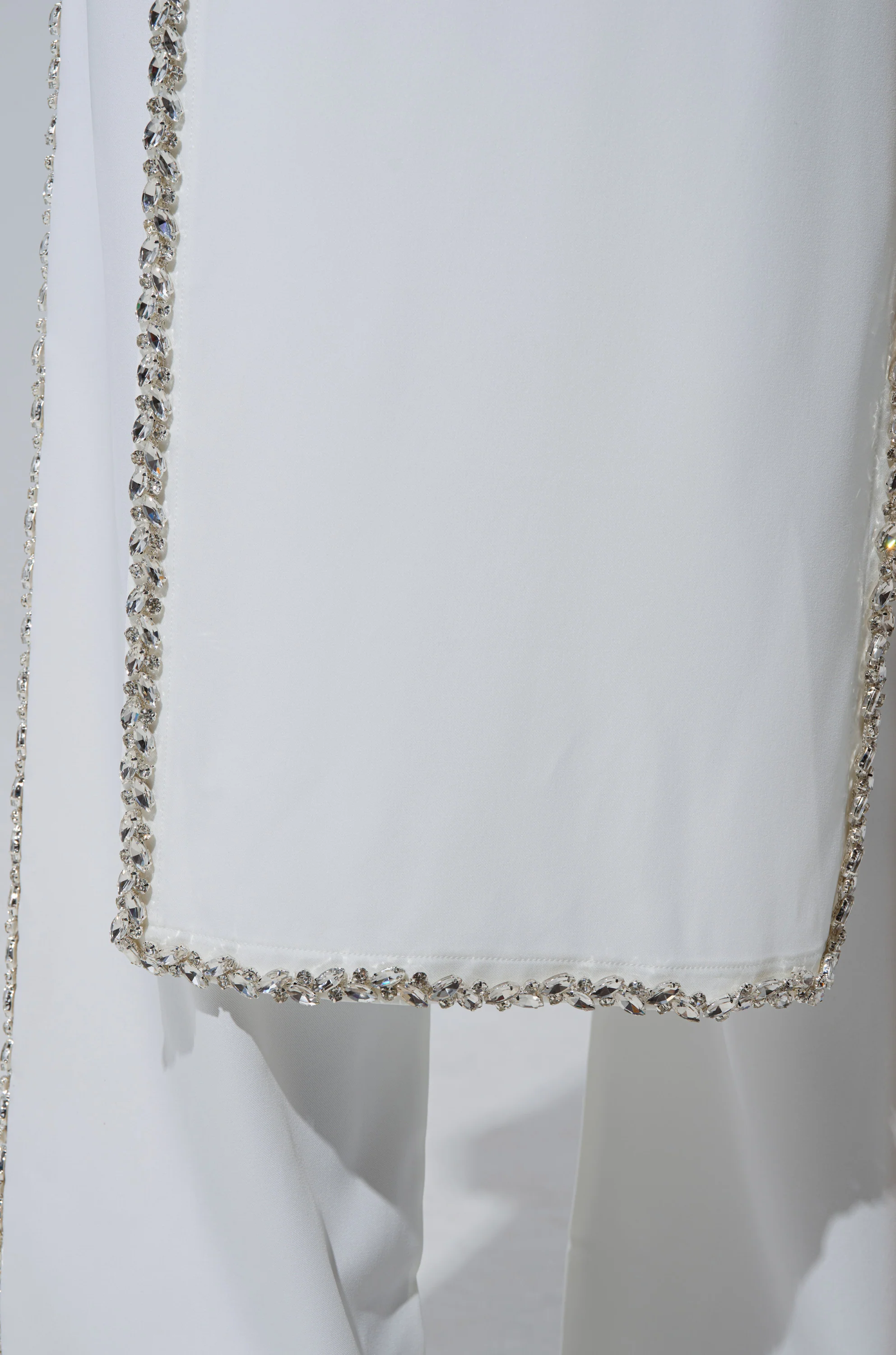 TALK TO ME BABY BLOUSE WITH RHINESTONE IN WHITE - Image 8