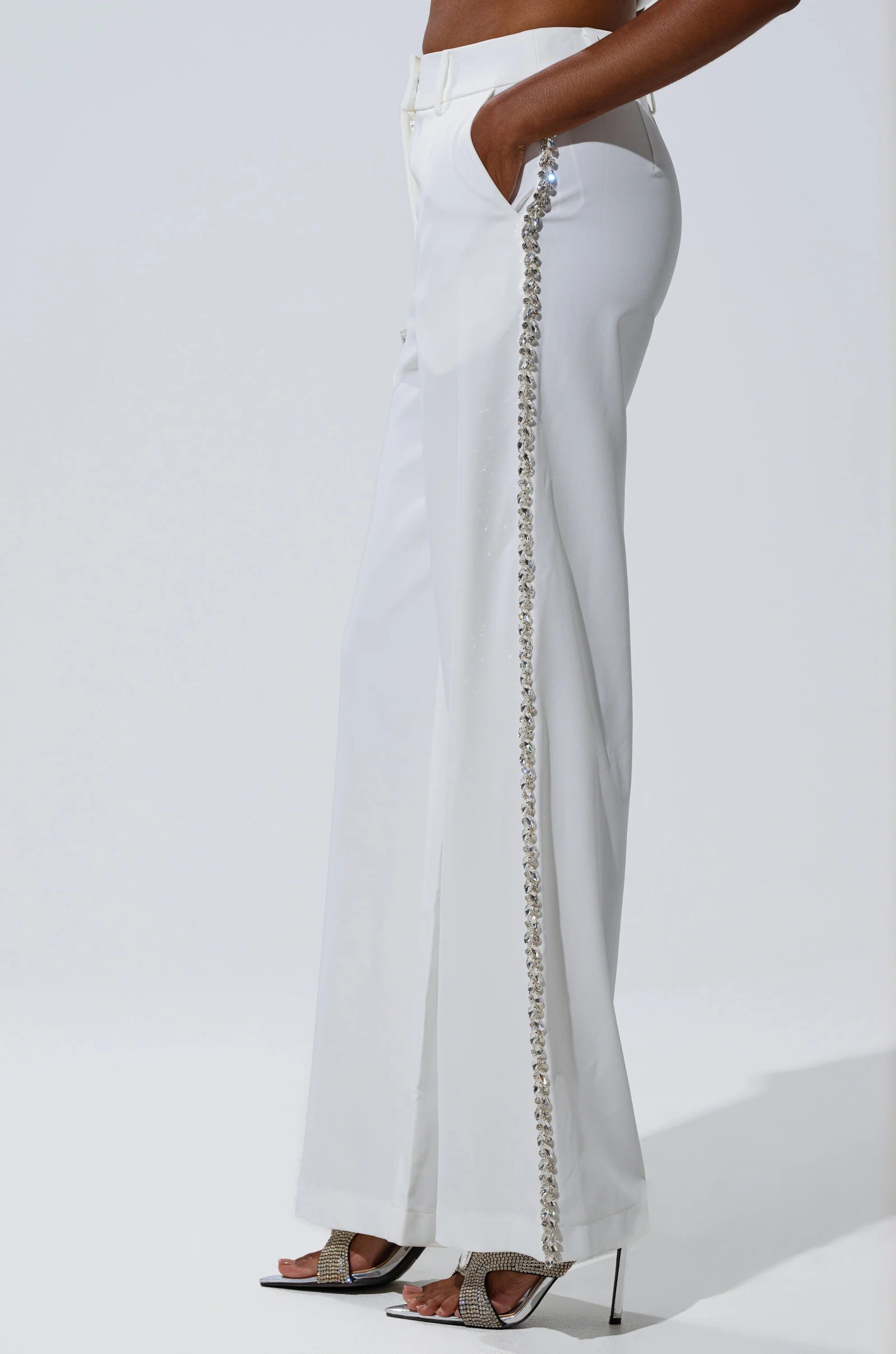 TALK TO ME TROUSER WITH RHINESTONE IN WHITE - Image 3