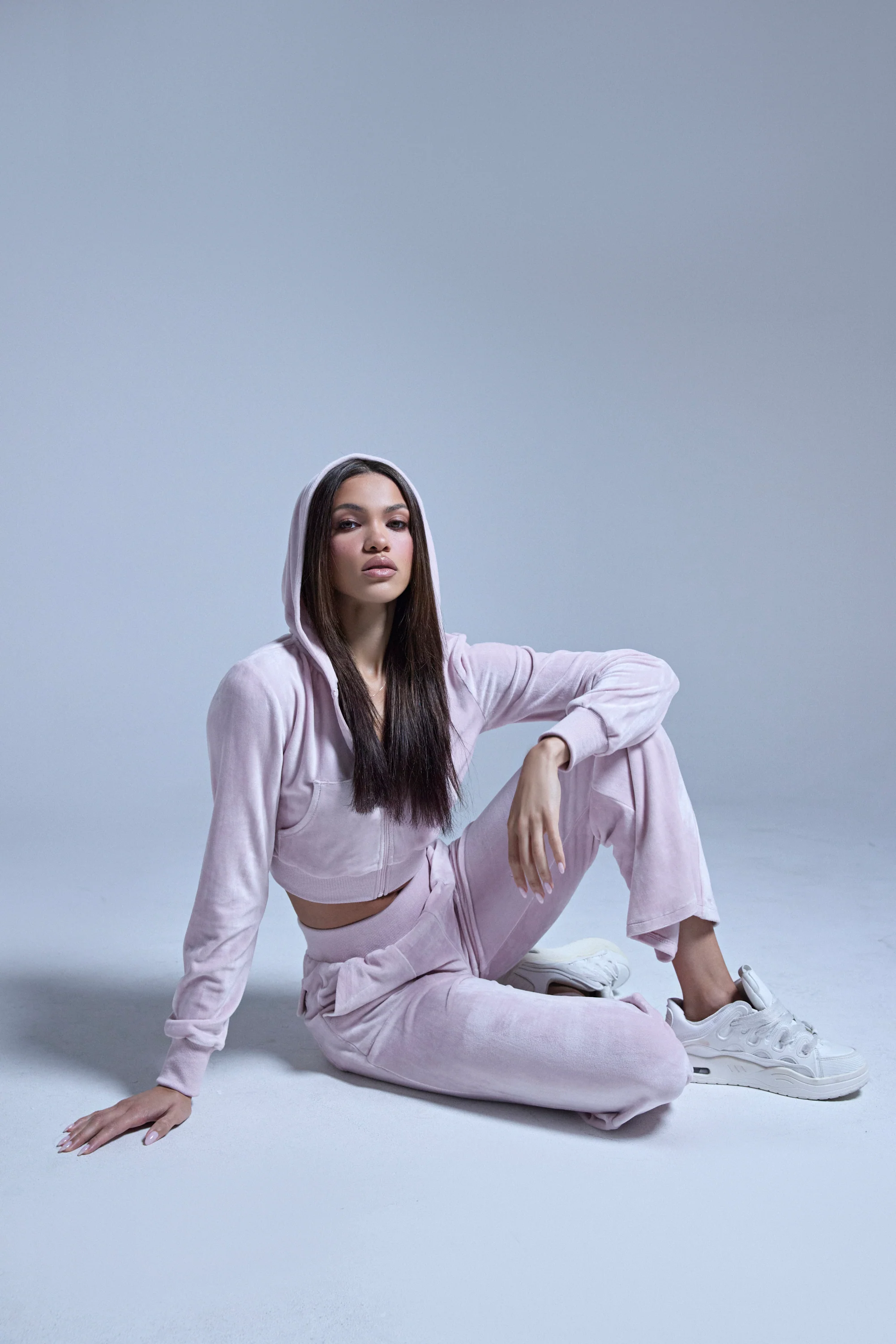TAYLOR VELOUR FITTED ZIP UP IN PINK - Image 5