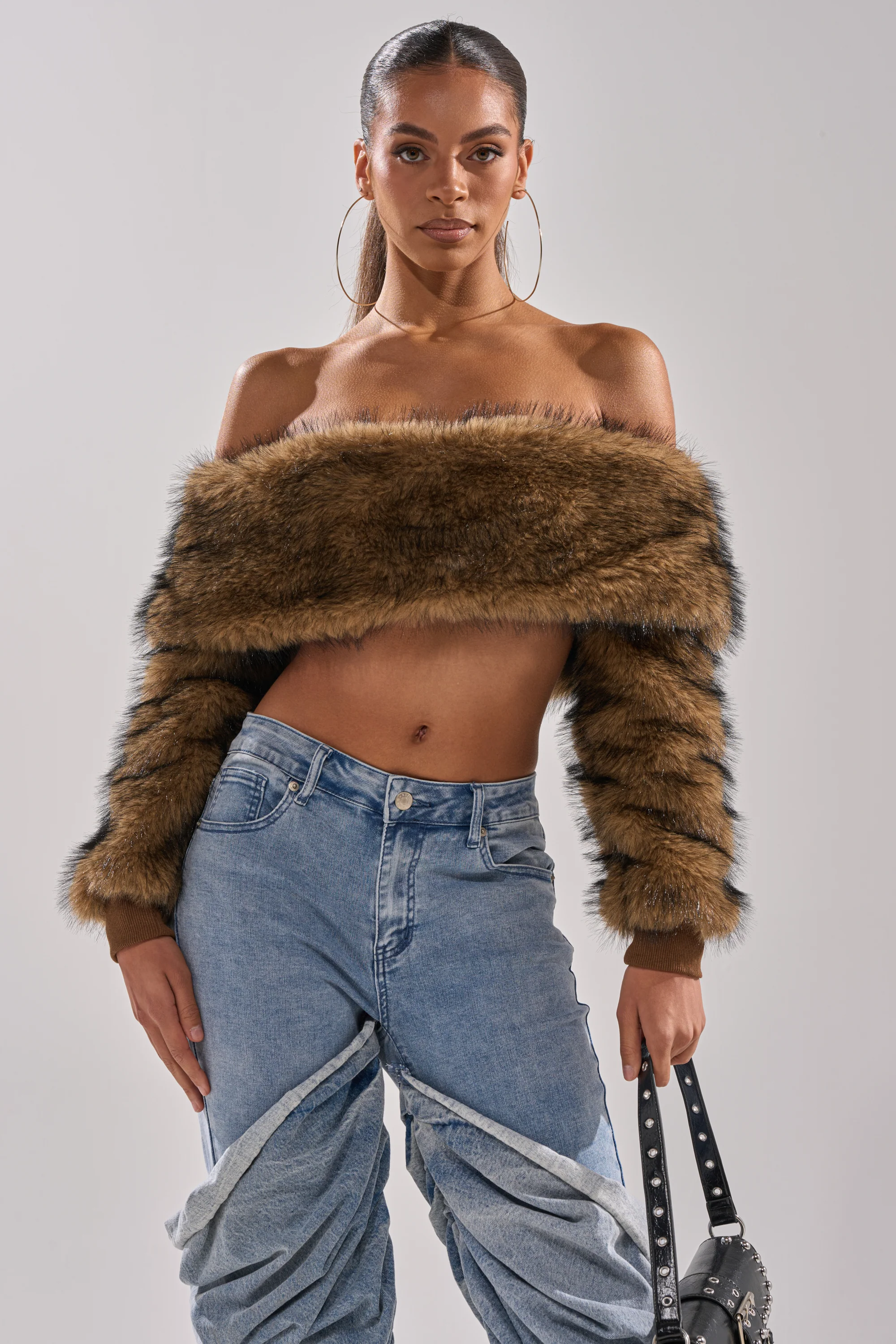 TEDDY BEAR CROPPED LONG SLEEVE TOP - Image 2