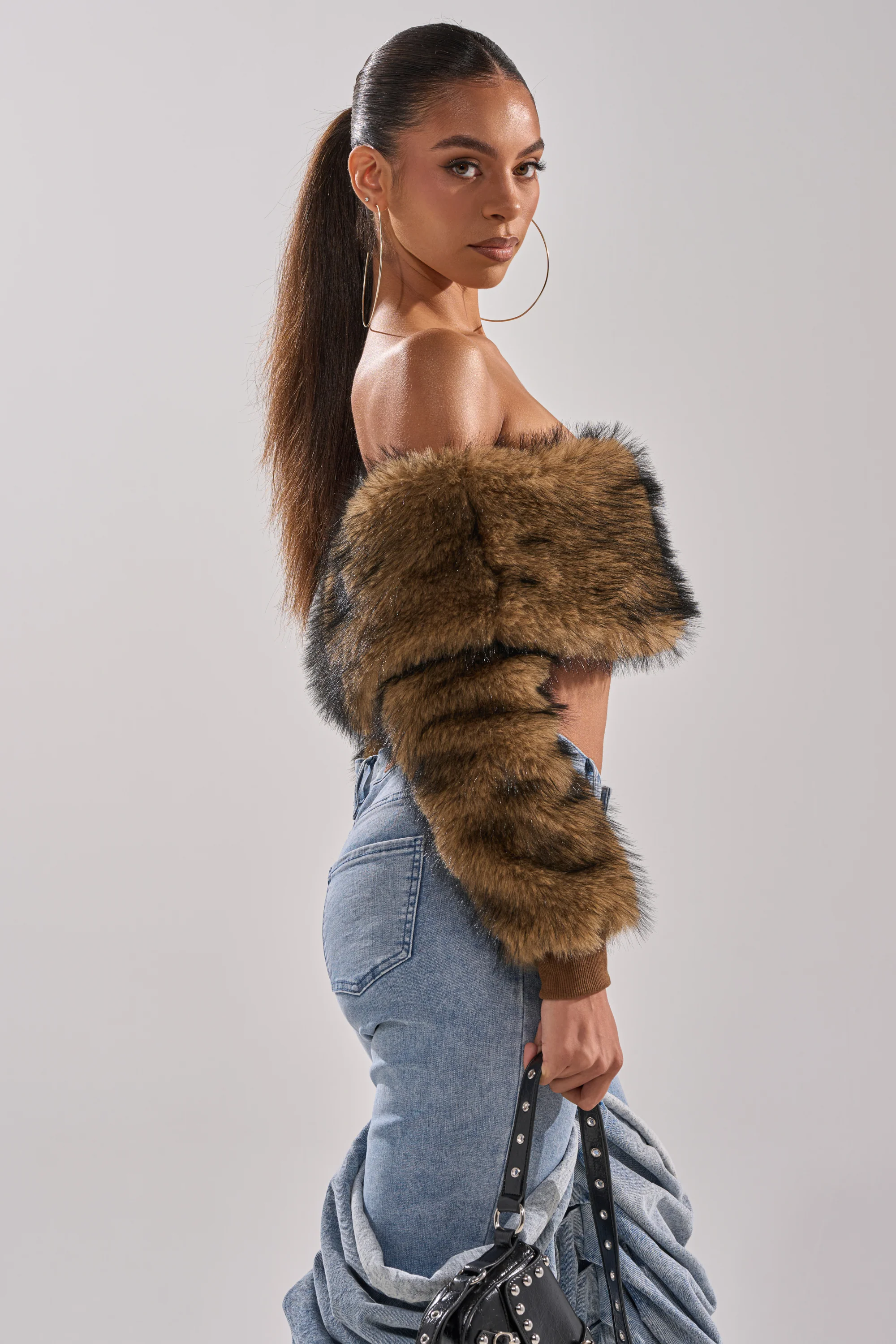TEDDY BEAR CROPPED LONG SLEEVE TOP - Image 3