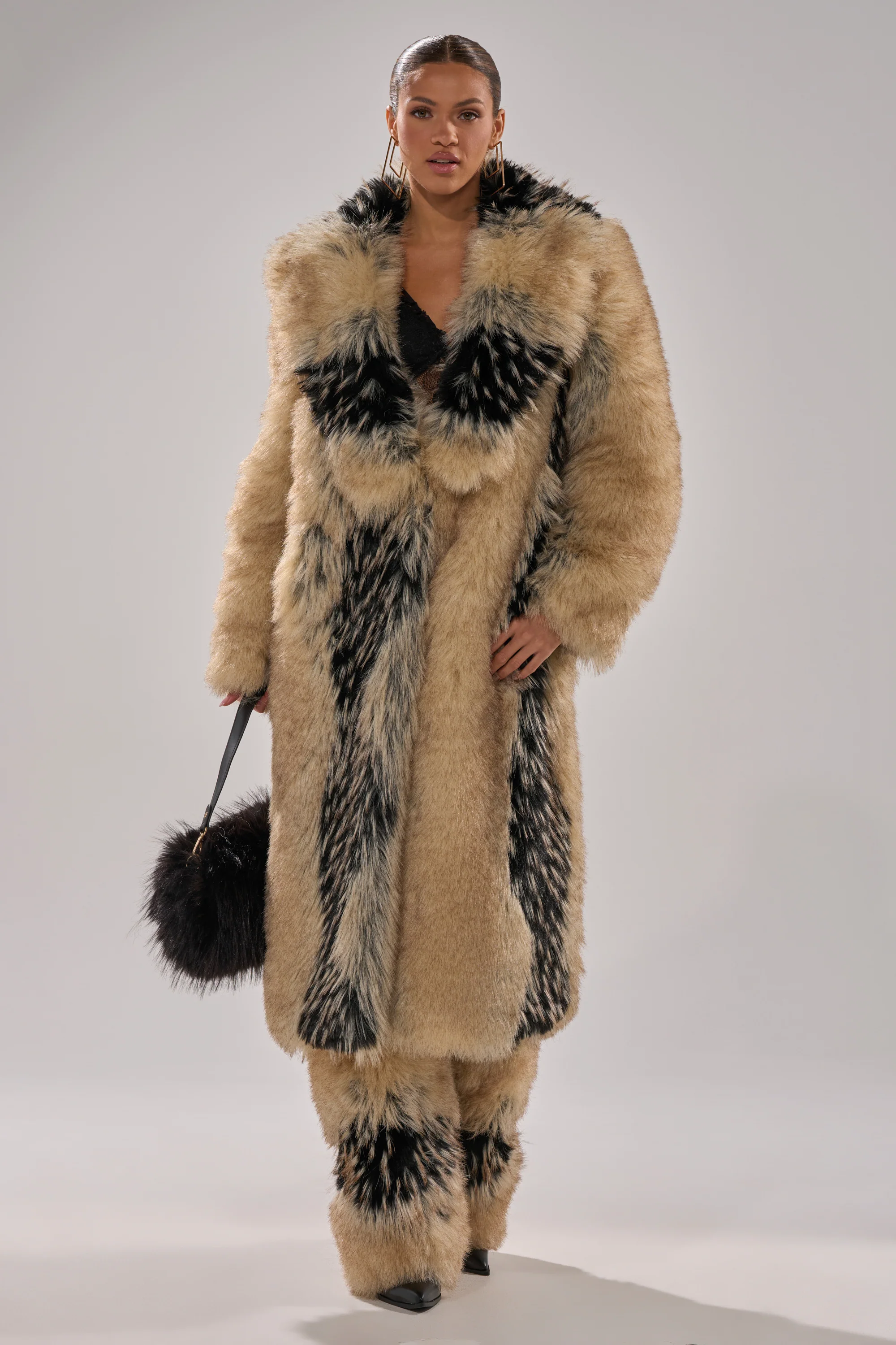 TELLURIDE FAUX FUR IN TAN - Image 5