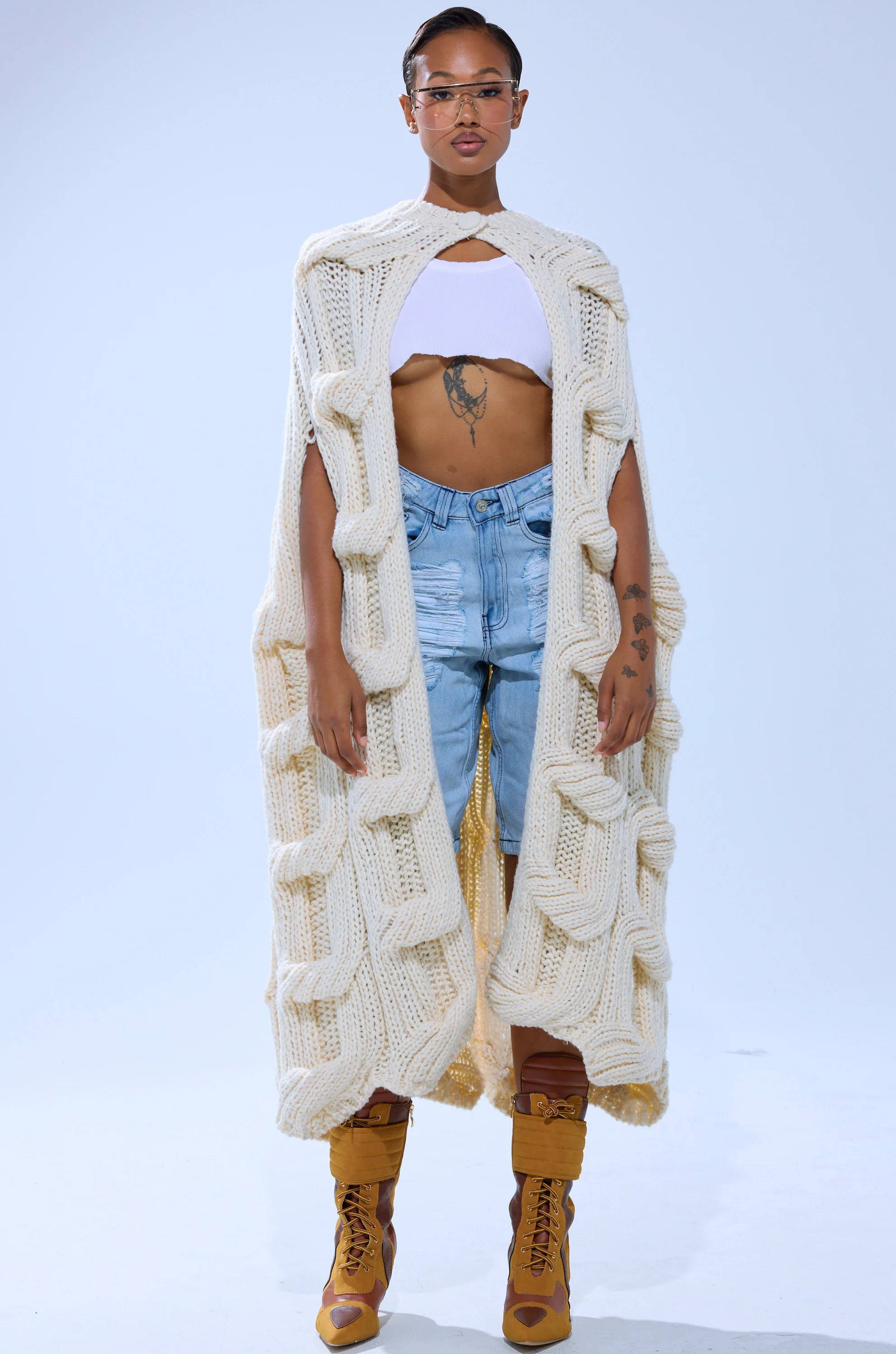 TEXTURED CHUNKY KNIT SWEATER