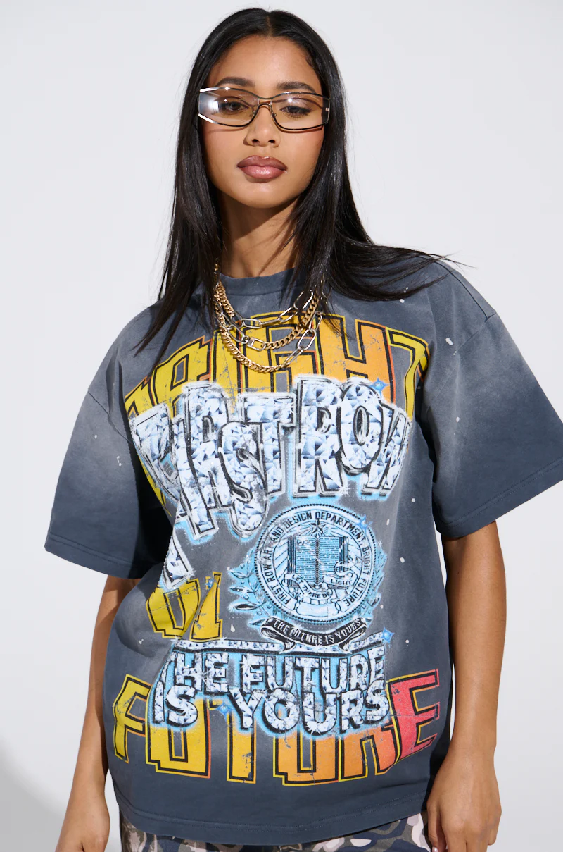FIRST ROW THE FUTURE IS YOURS OVERSIZED GRAPHIC TEE - Image 4