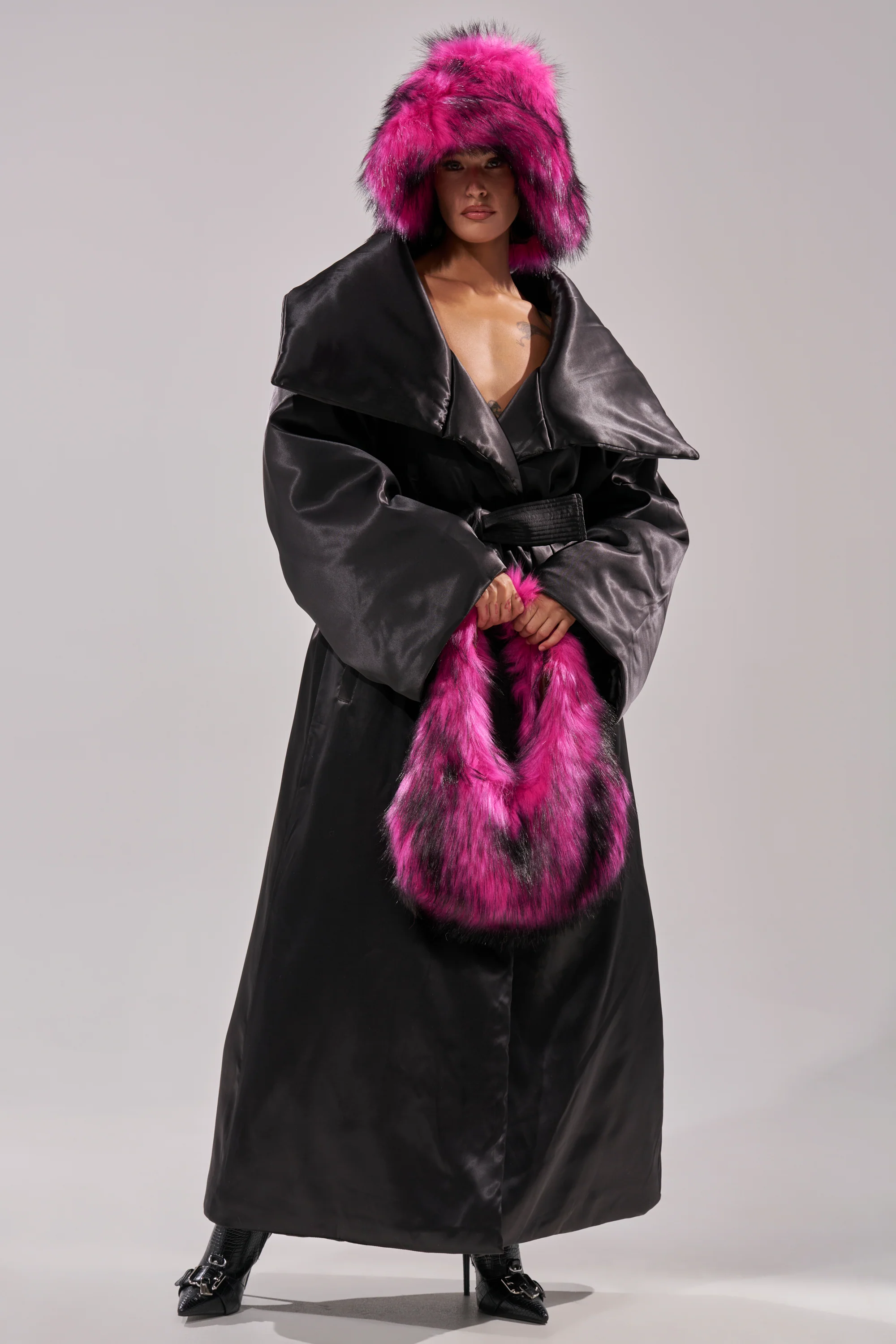 THE MOMENT SATIN PUFFER TRENCH - Image 4