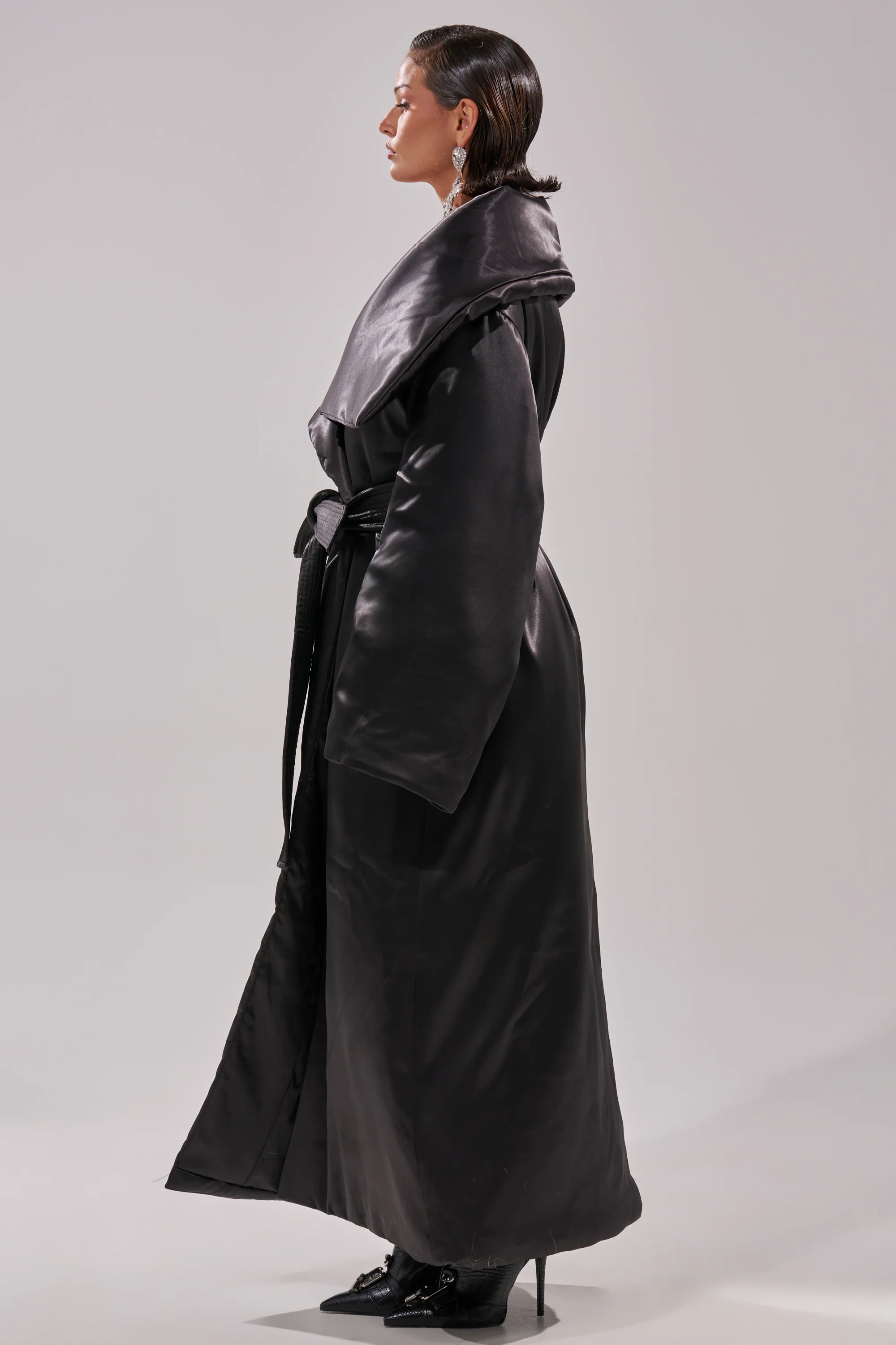THE MOMENT SATIN PUFFER TRENCH - Image 6
