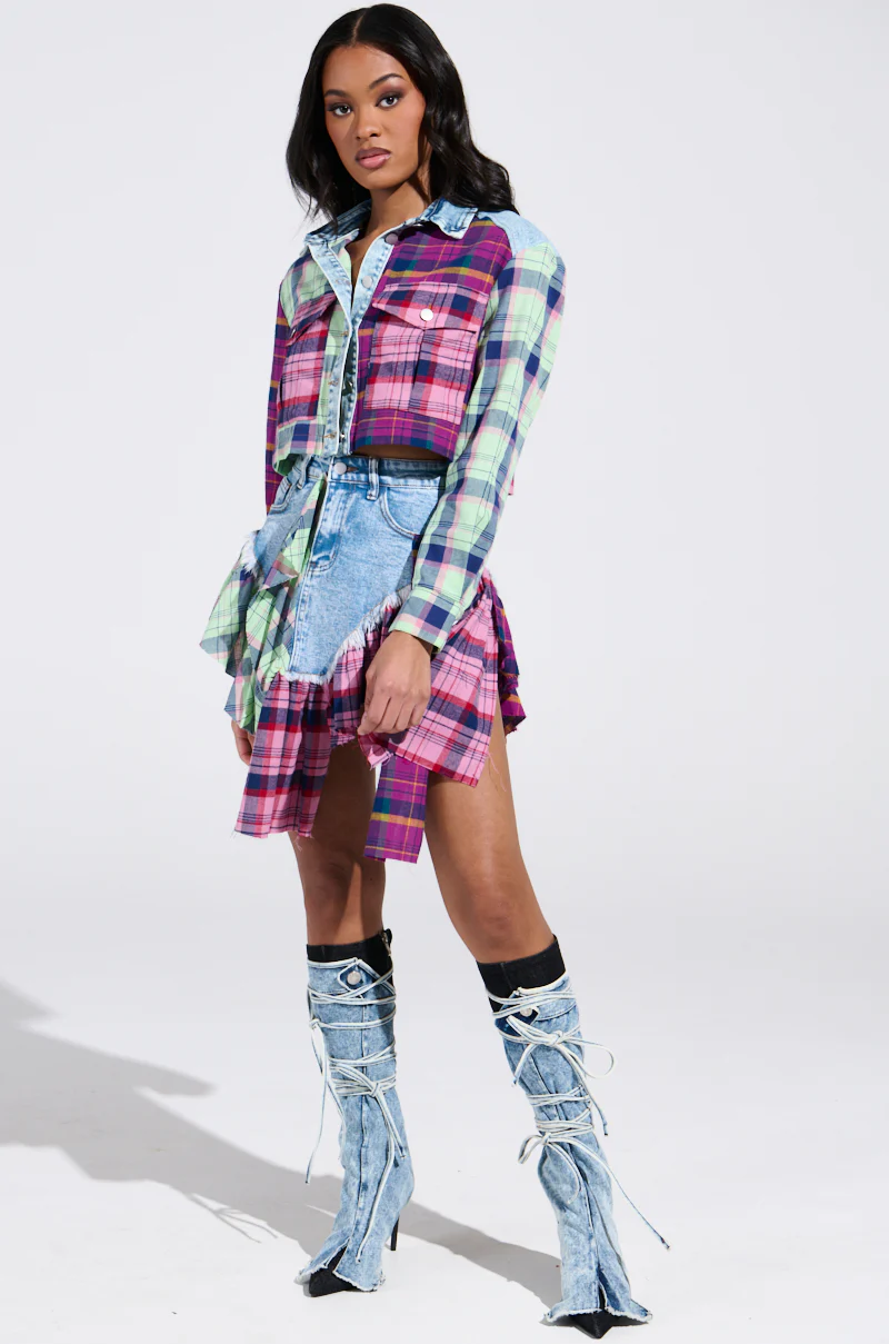 THINK ABOUT ME MORE BUTTON DOWN TOP WITH PLAID DETAILS - Image 7