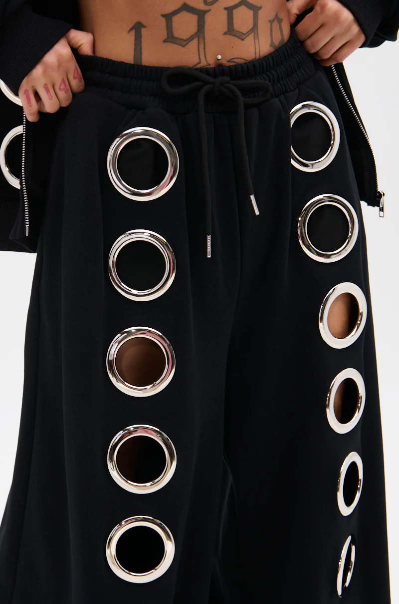 THROUGH THE NIGHT WIDE LEG SWEATPANT WITH HOLES - Image 10