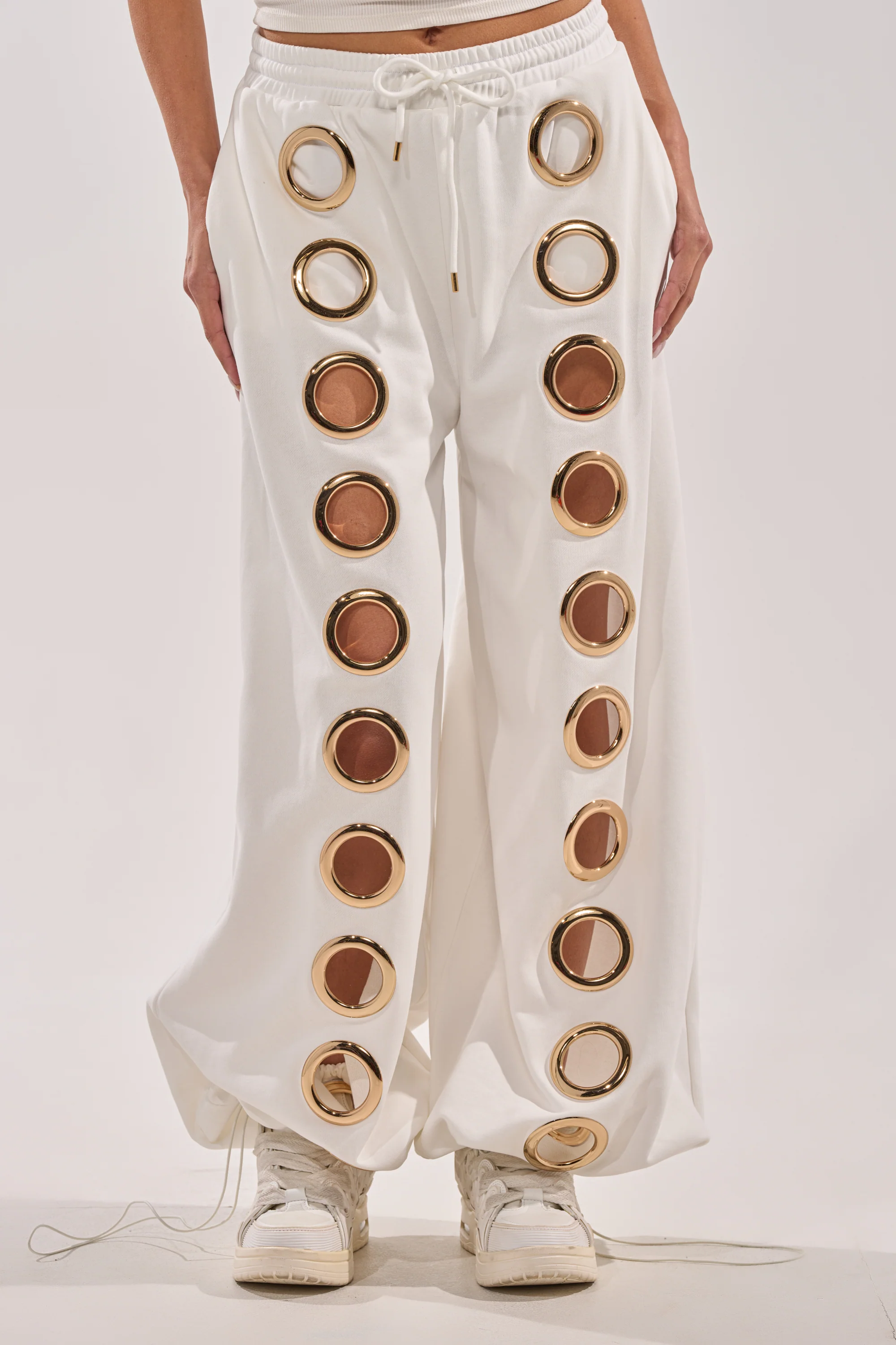 THROUGH THE NIGHT WIDE LEG SWEATPANT WITH HOLES IN WHITE - Image 3