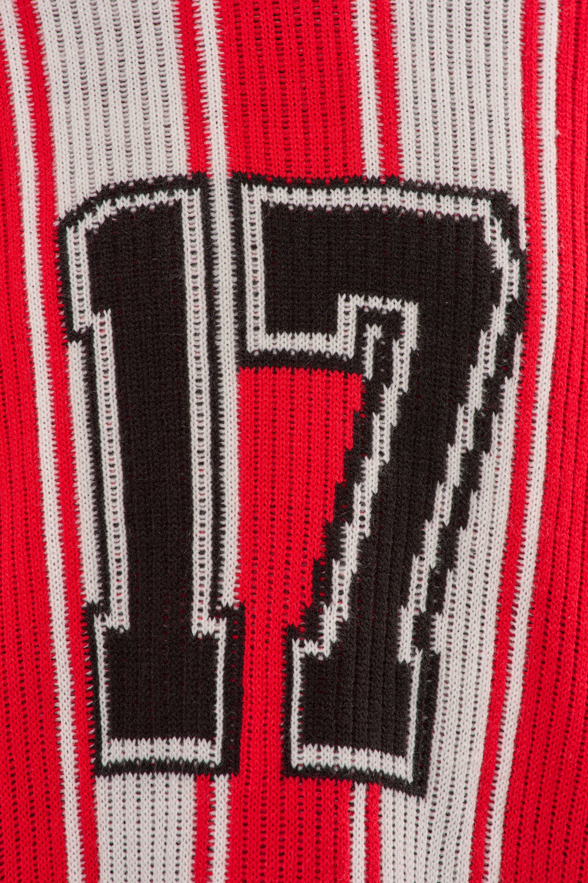 THROW SUM MO KNIT JERSEY TOP - Image 9