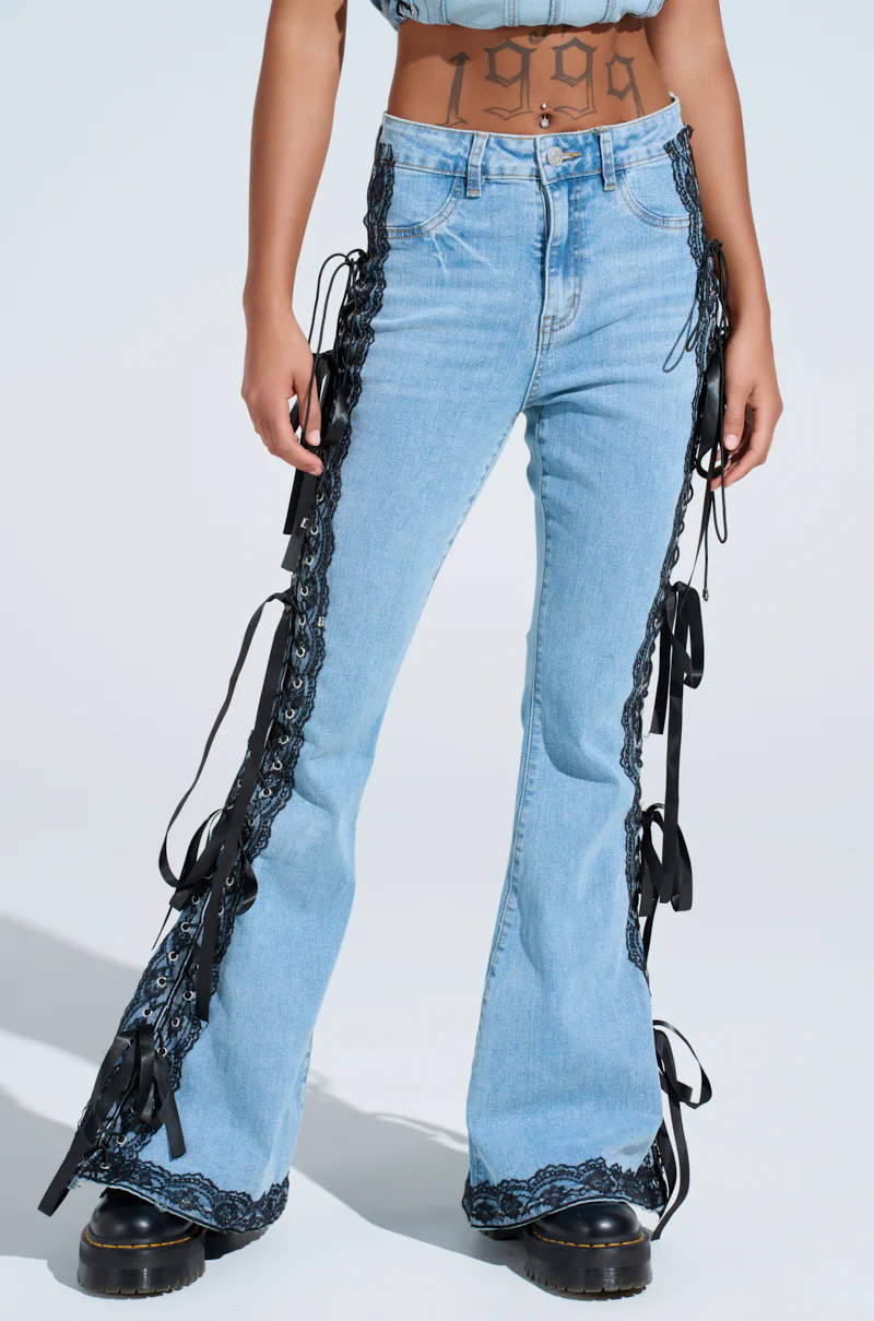 TICKED AND TIED LACE AND BOW DETAIL DENIM PANTS - Image 3