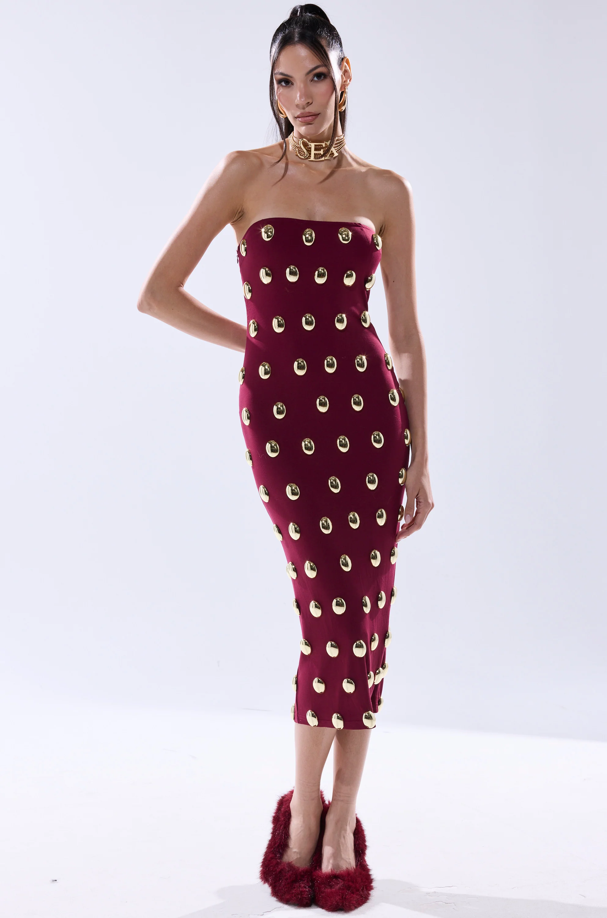 TIME AFTER TIME MIDI DRESS WITH METAL DETAILING IN BURGUNDY - Image 2