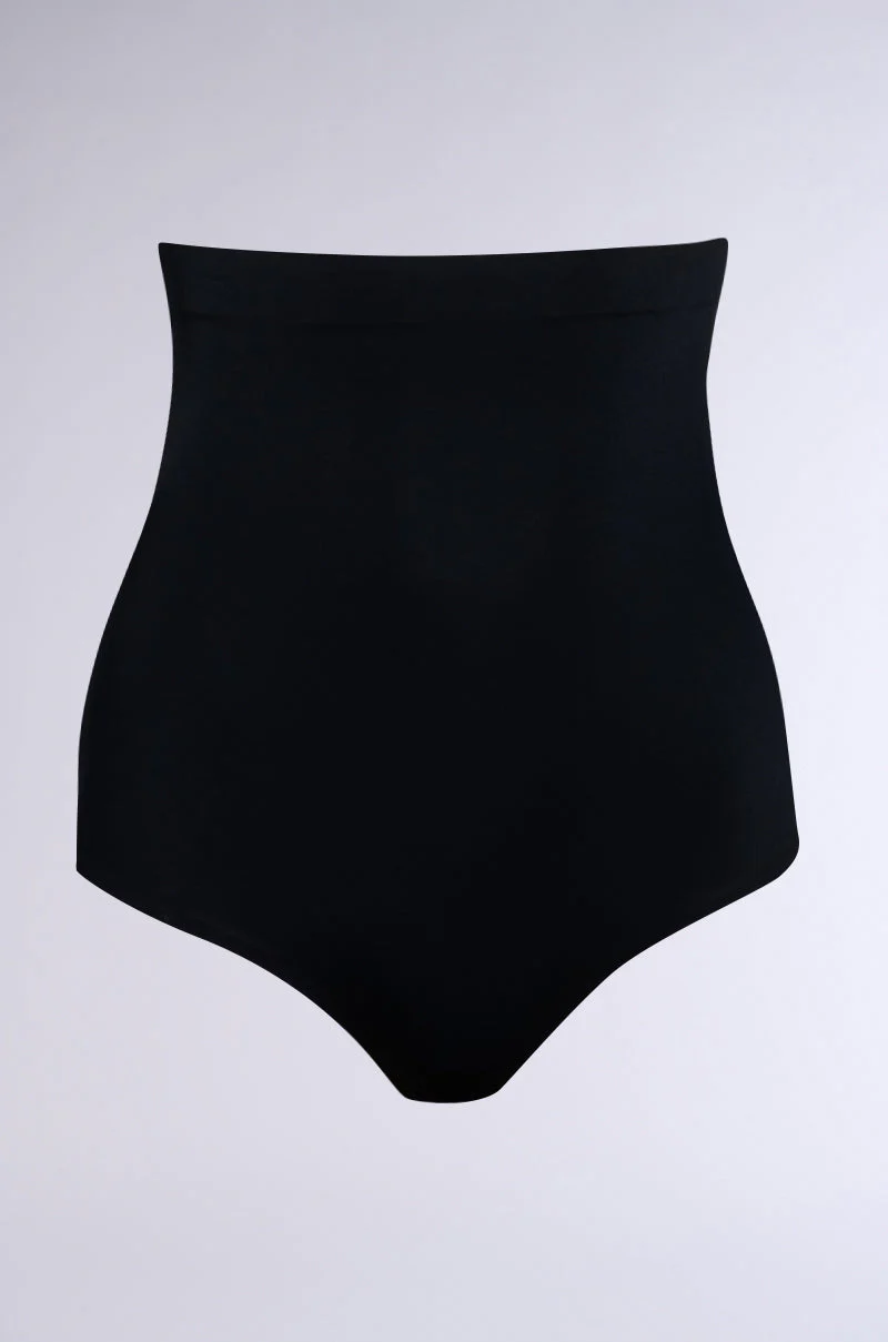 TITSY SHAPER THONG IN BLACK - Image 2