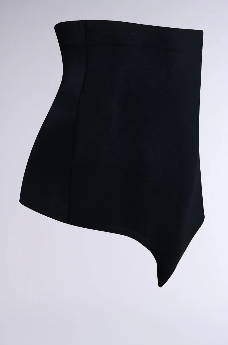 TITSY SHAPER THONG IN BLACK - Image 3