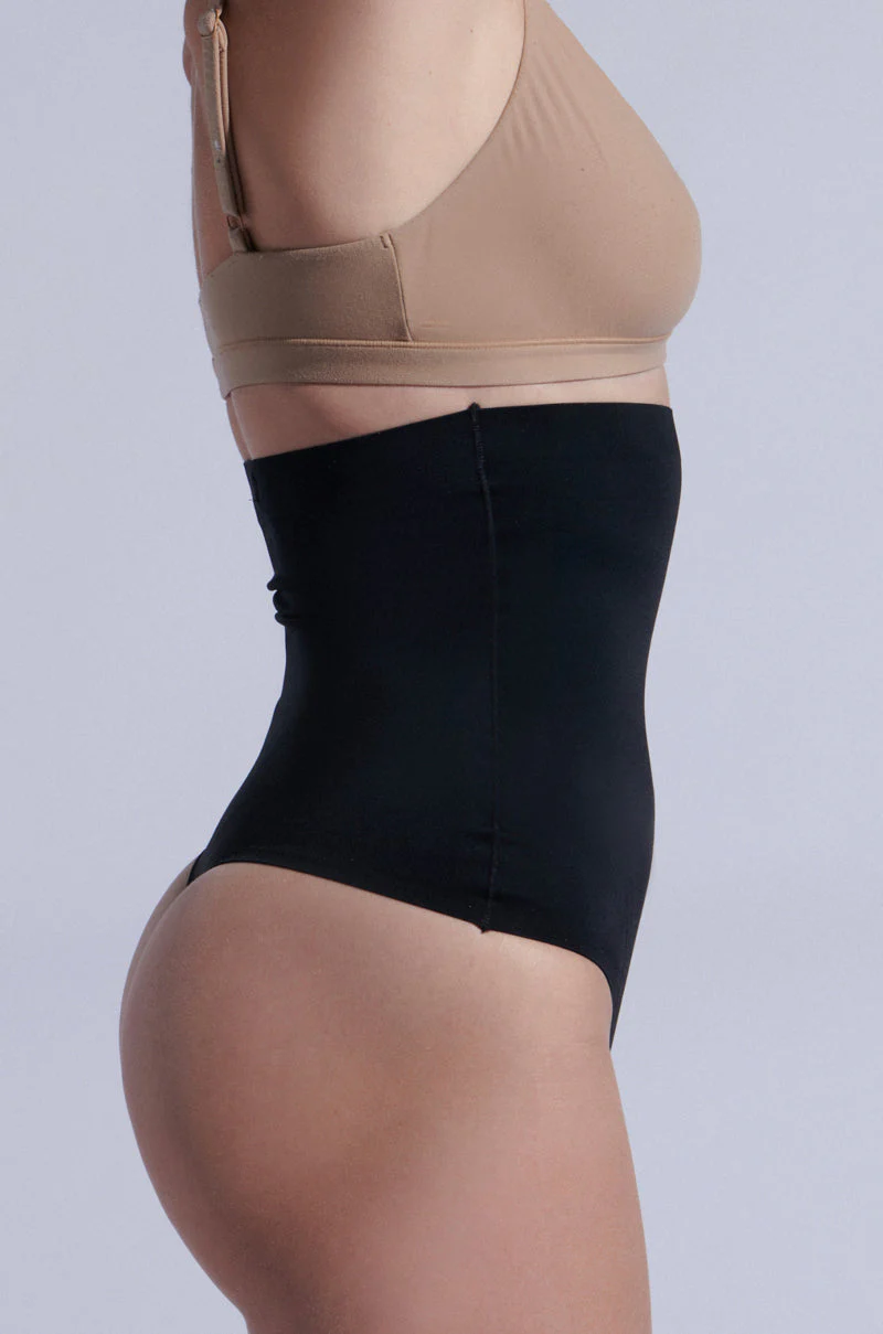 TITSY SHAPER THONG IN BLACK - Image 7
