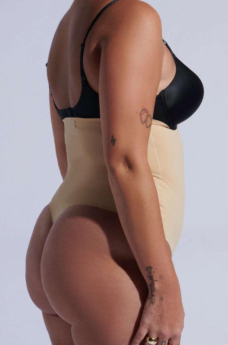 TITSY SHAPER THONG IN TAN - Image 12
