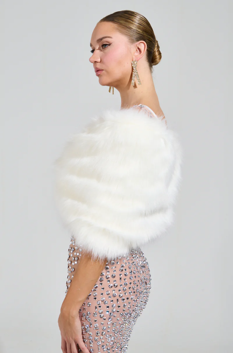 TO THE GALA FAUX FUR SHAWL - Image 5
