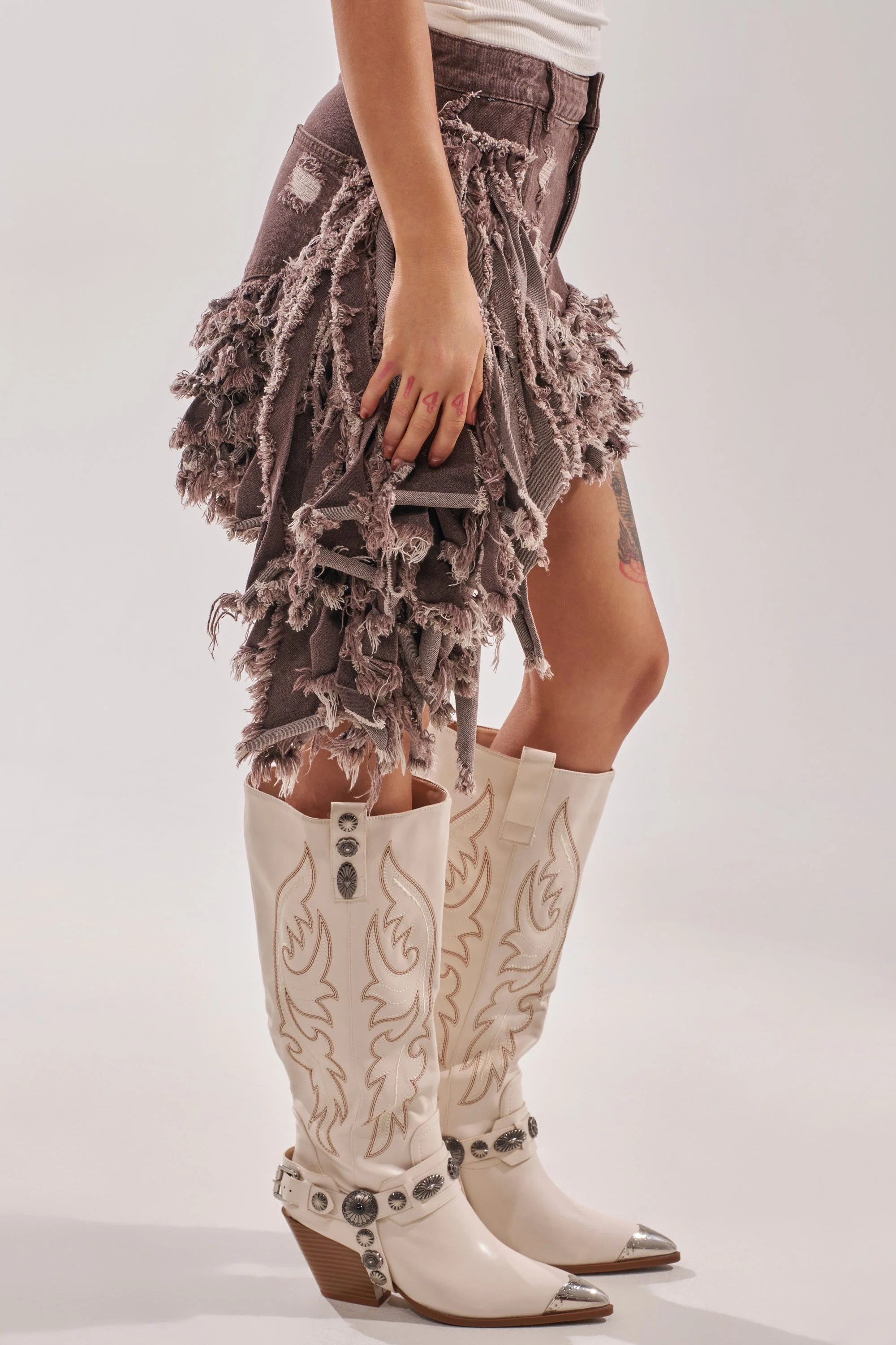 TO THE RODEO WE GO SKIRT - Image 4