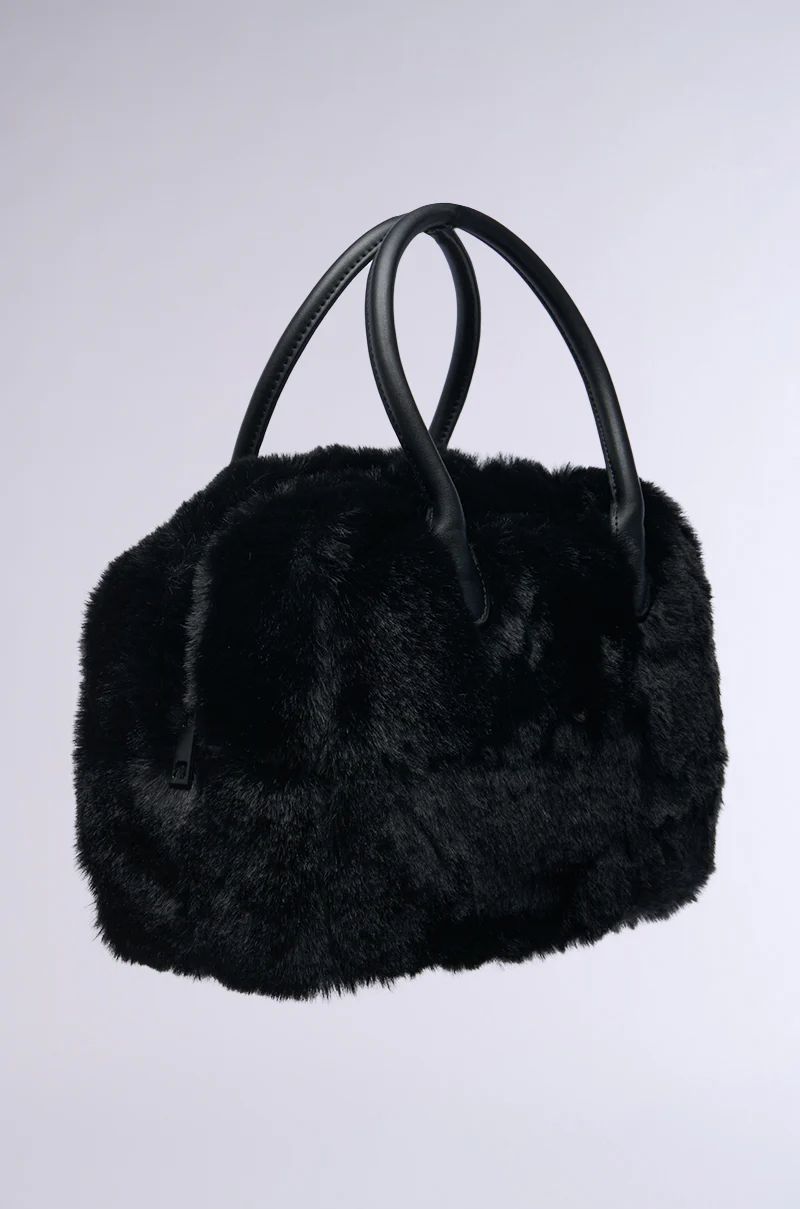 TOO FURRY TO CARE FAUX FUR BAG - Image 3