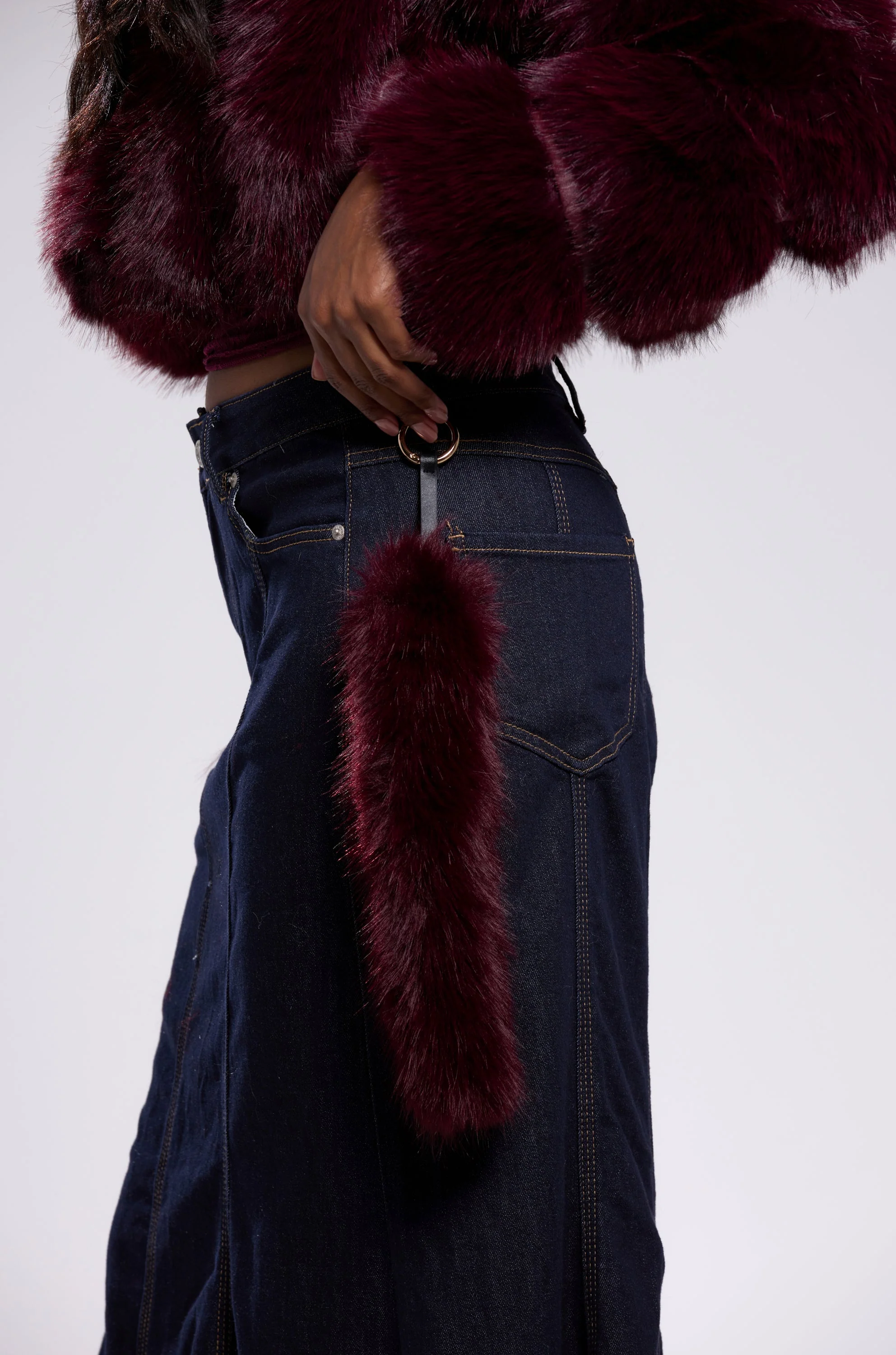 TOO GOOD FAUX FUR KEYCHAIN