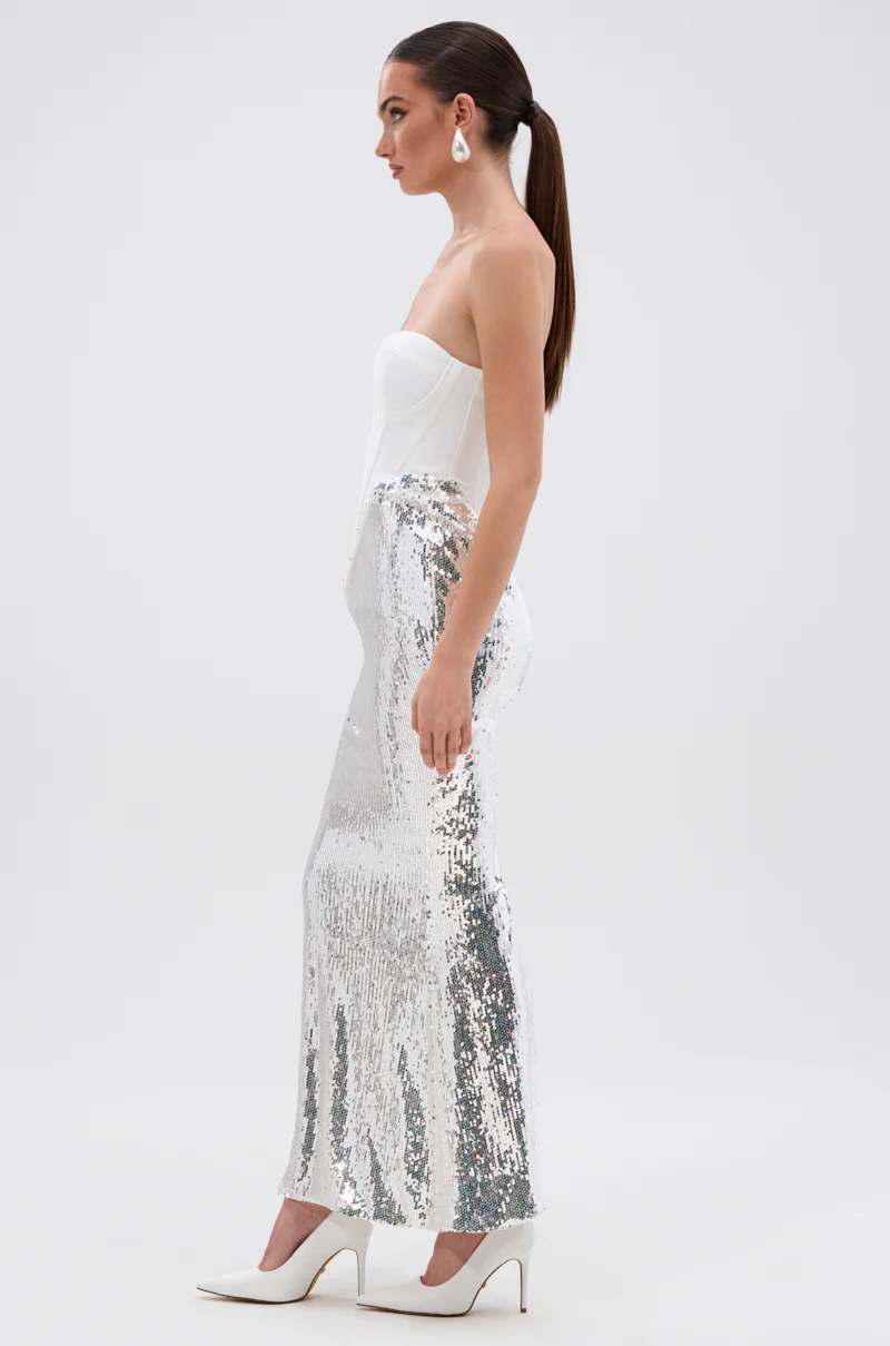 TOO GOOD FOR THIS MAXI DRESS IN WHITE - Image 4