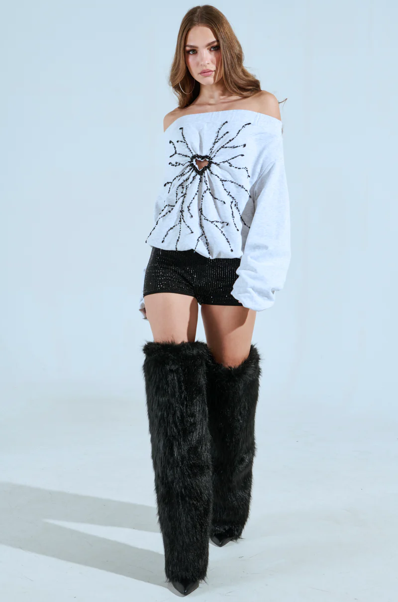 TOO MUCH LOVE TO GIVE SWEATSHIRT - Image 7