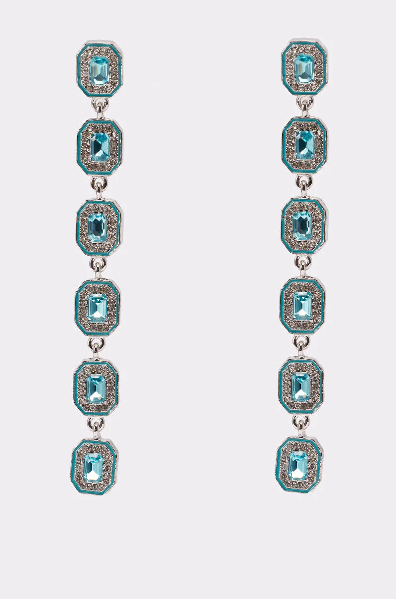 TOO RICH EARRING