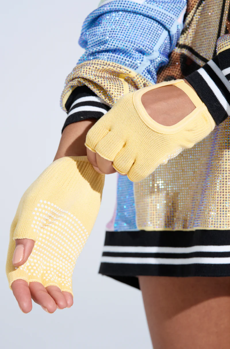 TOO TRENDY GLOVES - Image 2