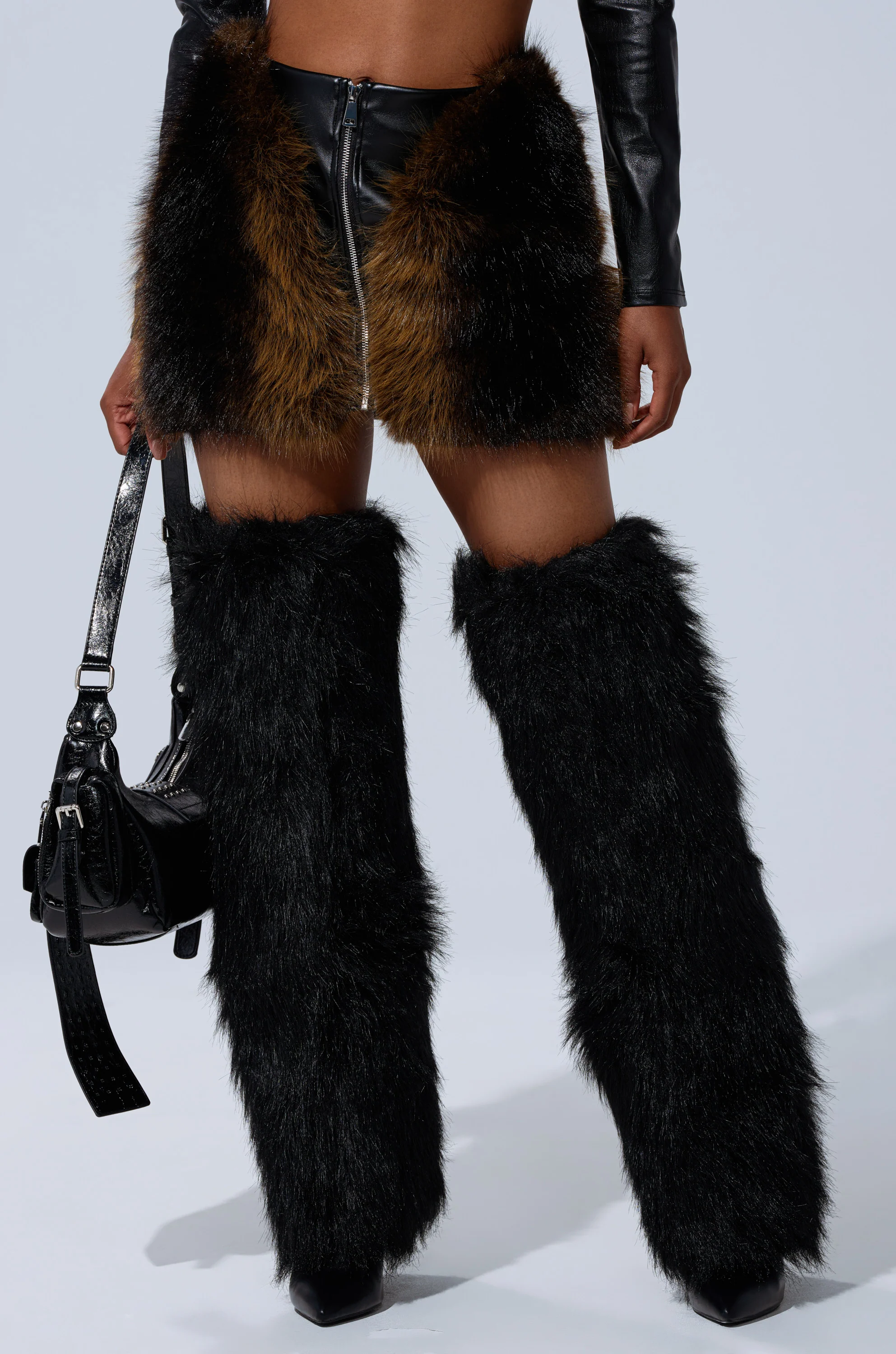 TOUCH ME IN THE MORNING FUR SKIRT - Image 3