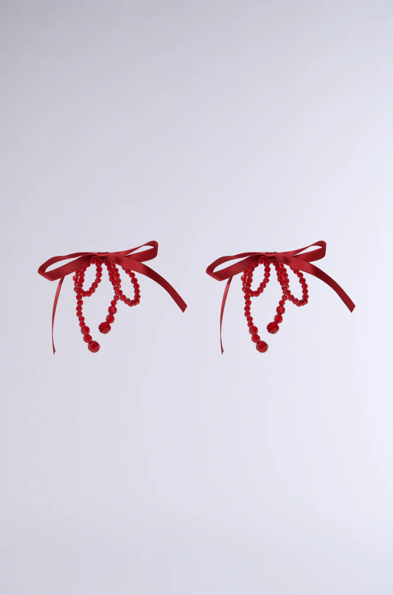 TREND DRIVEN BOW EARRING