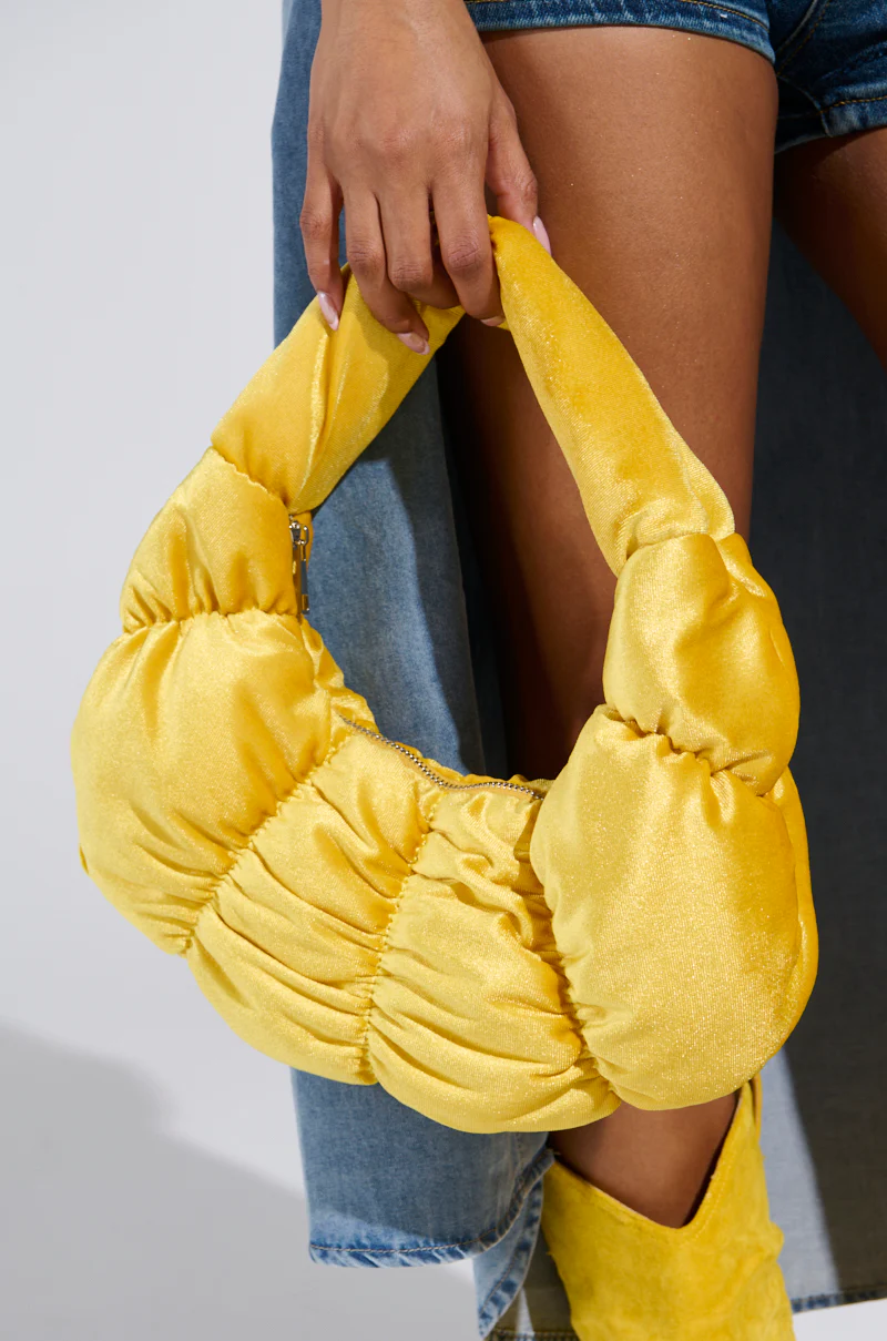 TRENDY ONE VELVET RUCHED PURSE - Image 3