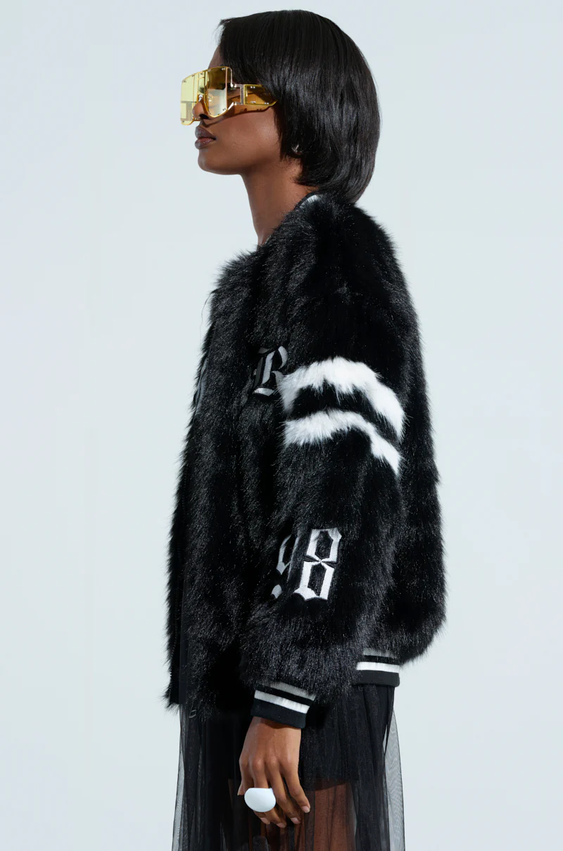 TRES CHIC FAUX FUR BOMBER - Image 5