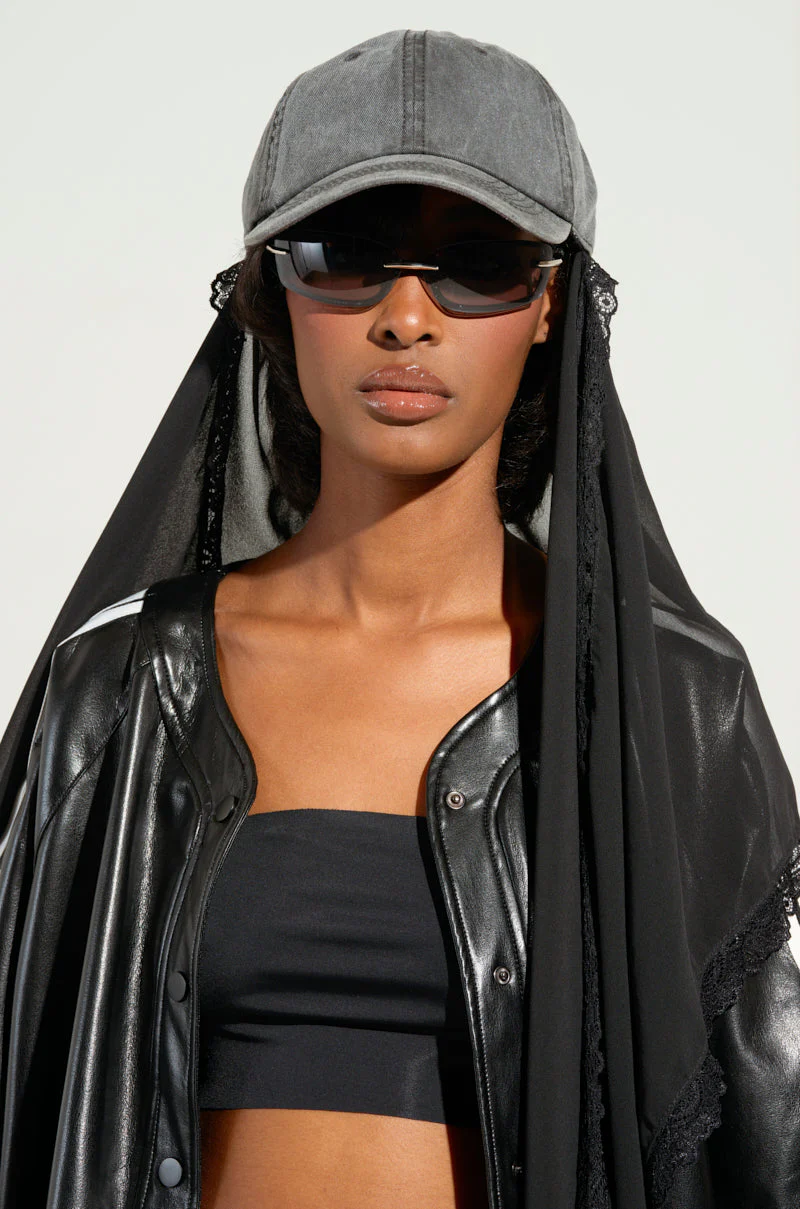 TRINA VEIL SNAPBACK - Image 3