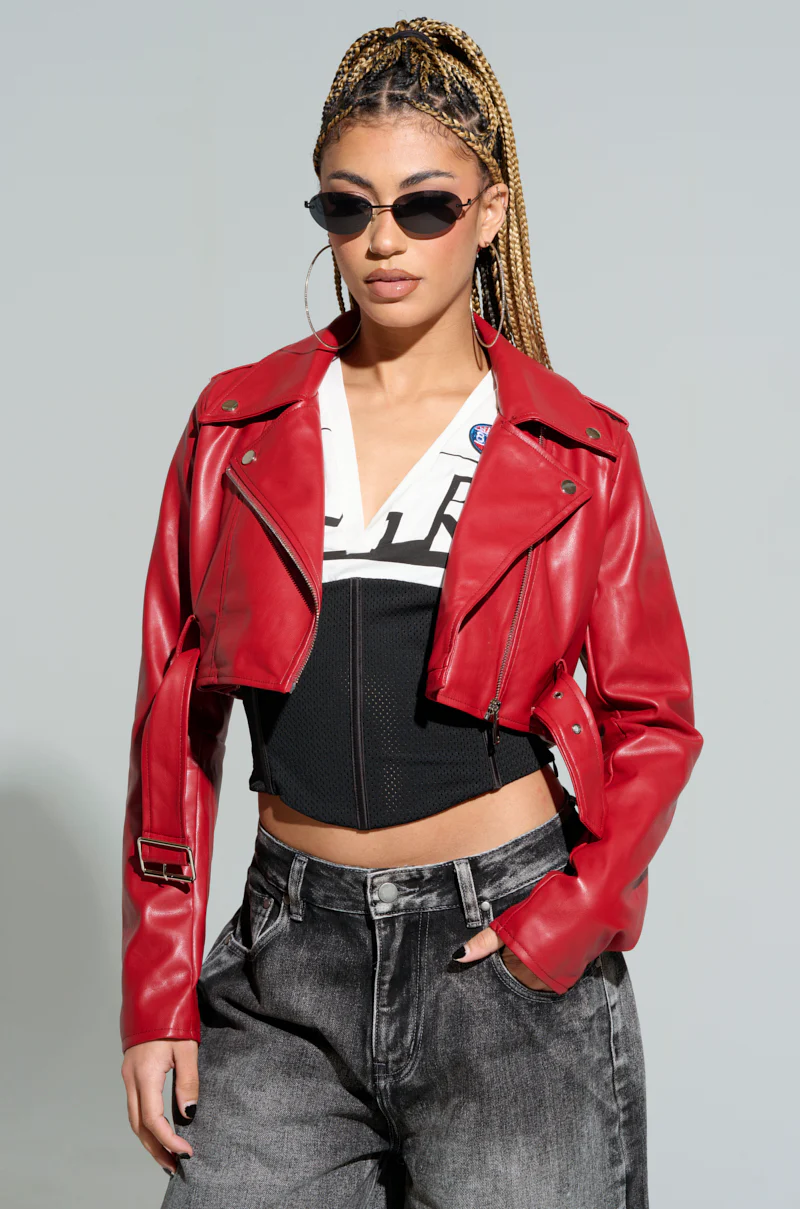 TRIO ESSENTIAL CROPPED MOTO IN RED - Image 2