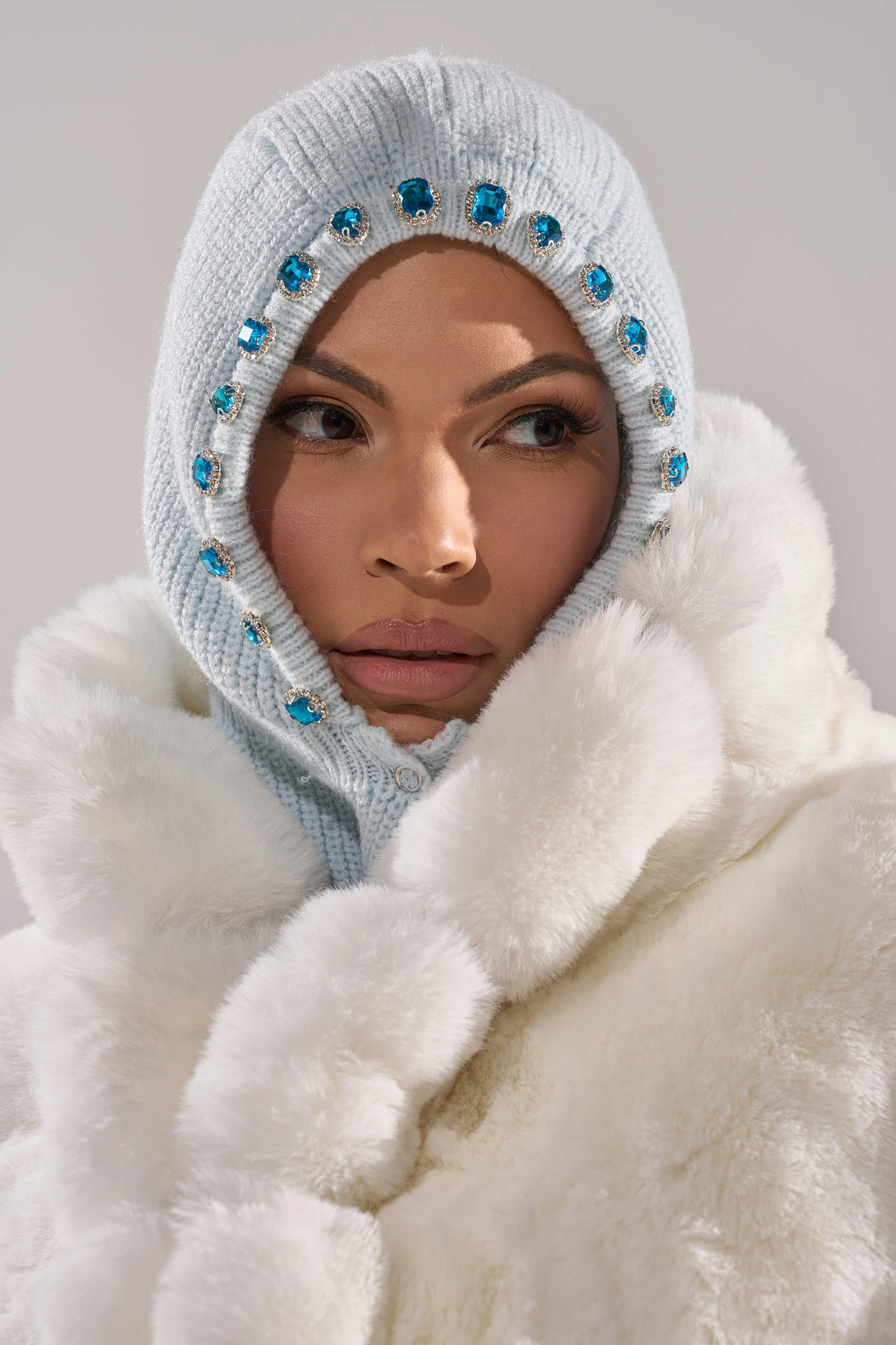TRU EMBELLISHED SNOOD