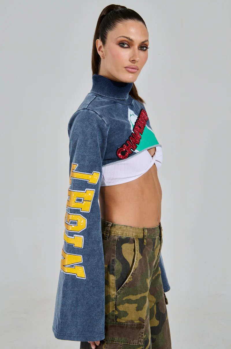 TRUE CHAMPION GRAPHIC CROPPED SWEATSHIRT - Image 5