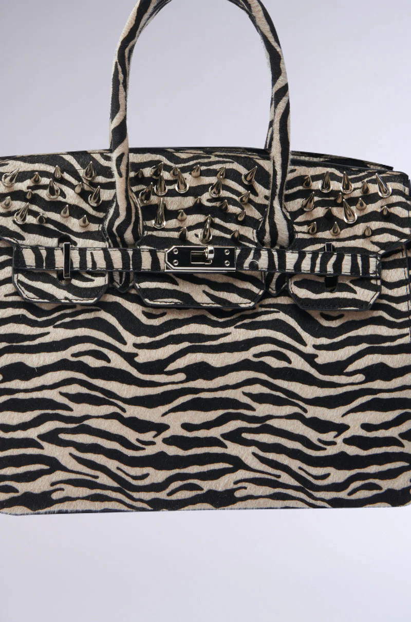 TRY ME EMBELLISHED TOTE - Image 4